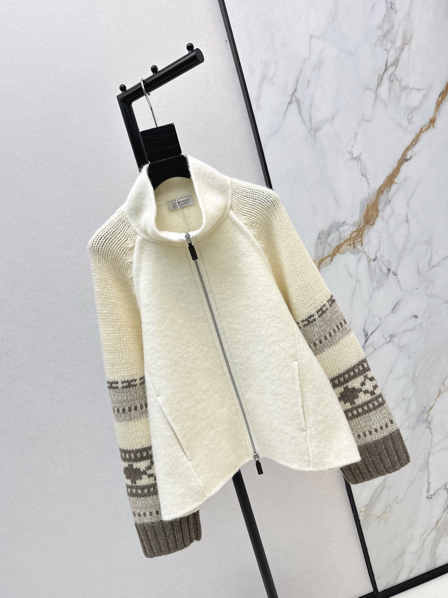 25FW  woolen cardigan