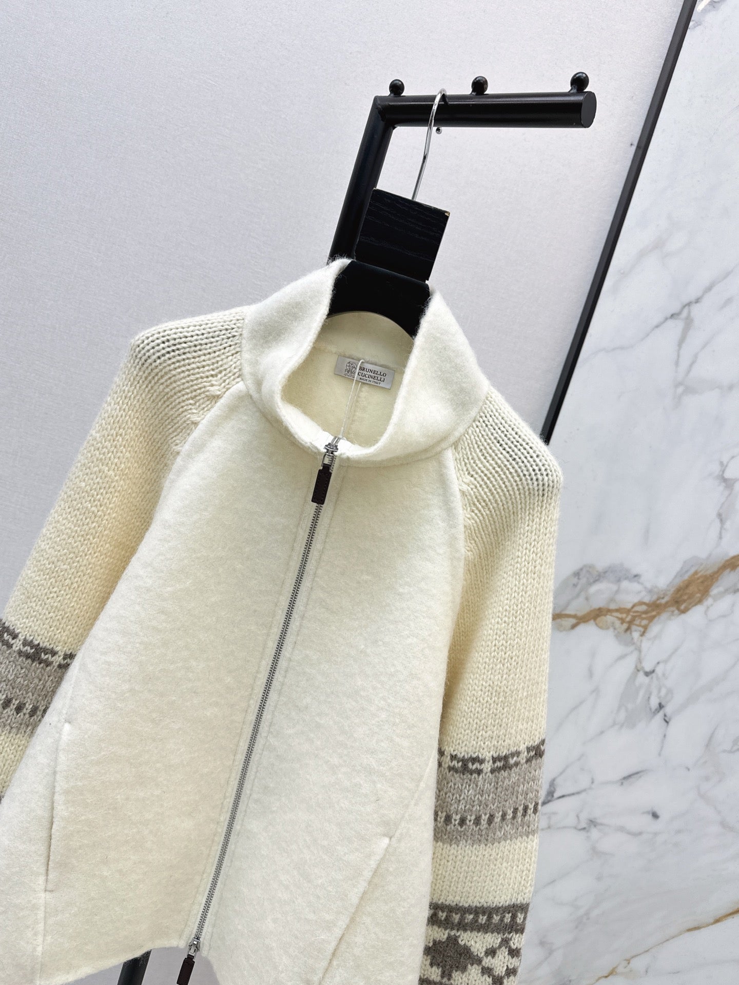 25FW  woolen cardigan