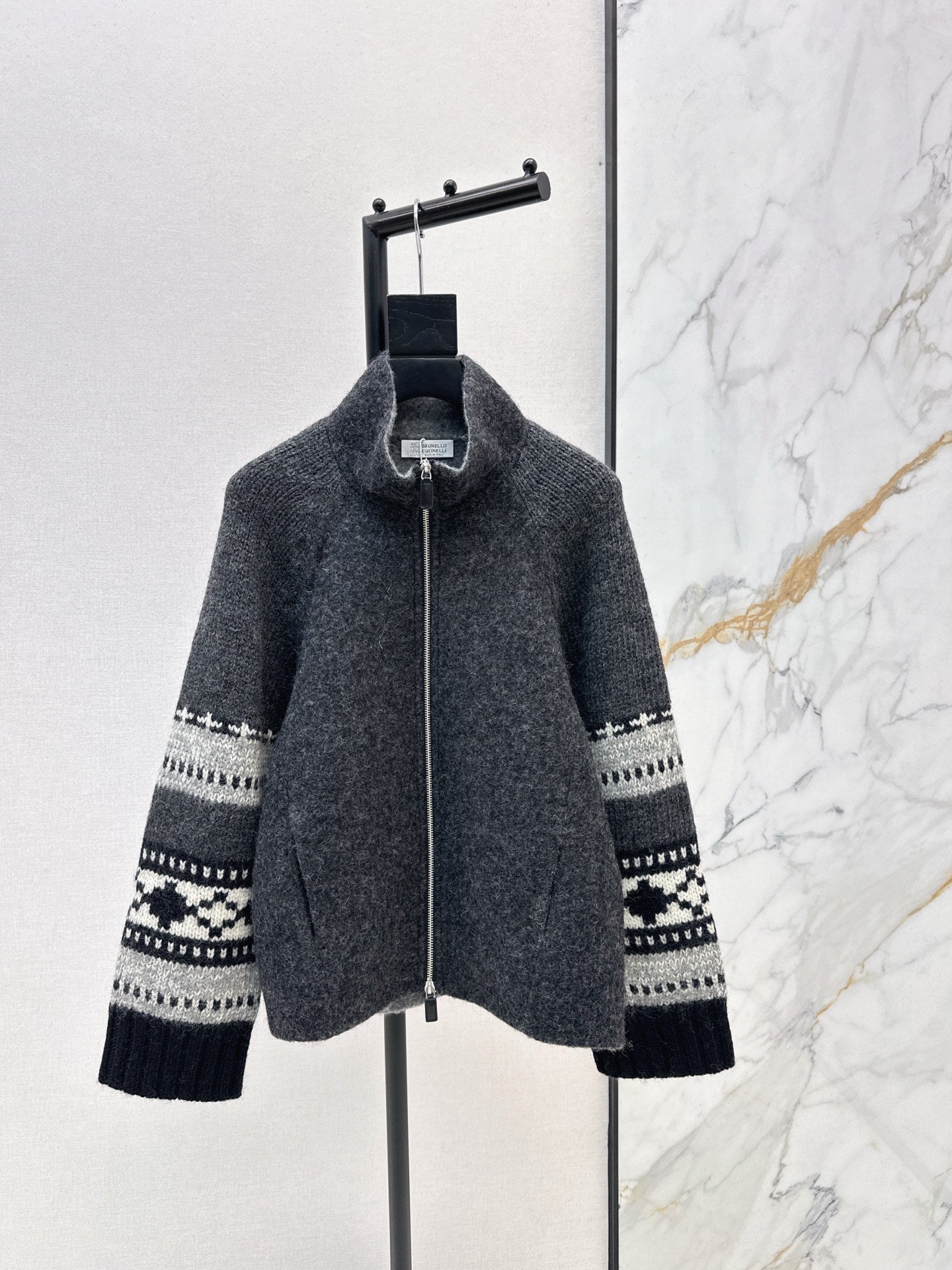 25FW  woolen cardigan