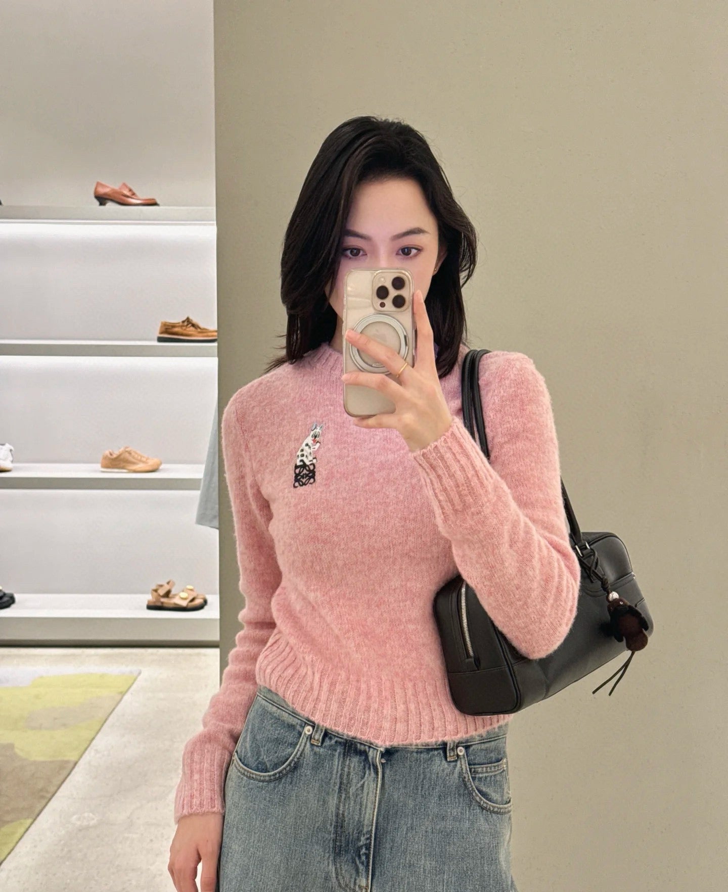 25FW  embroidery sweater