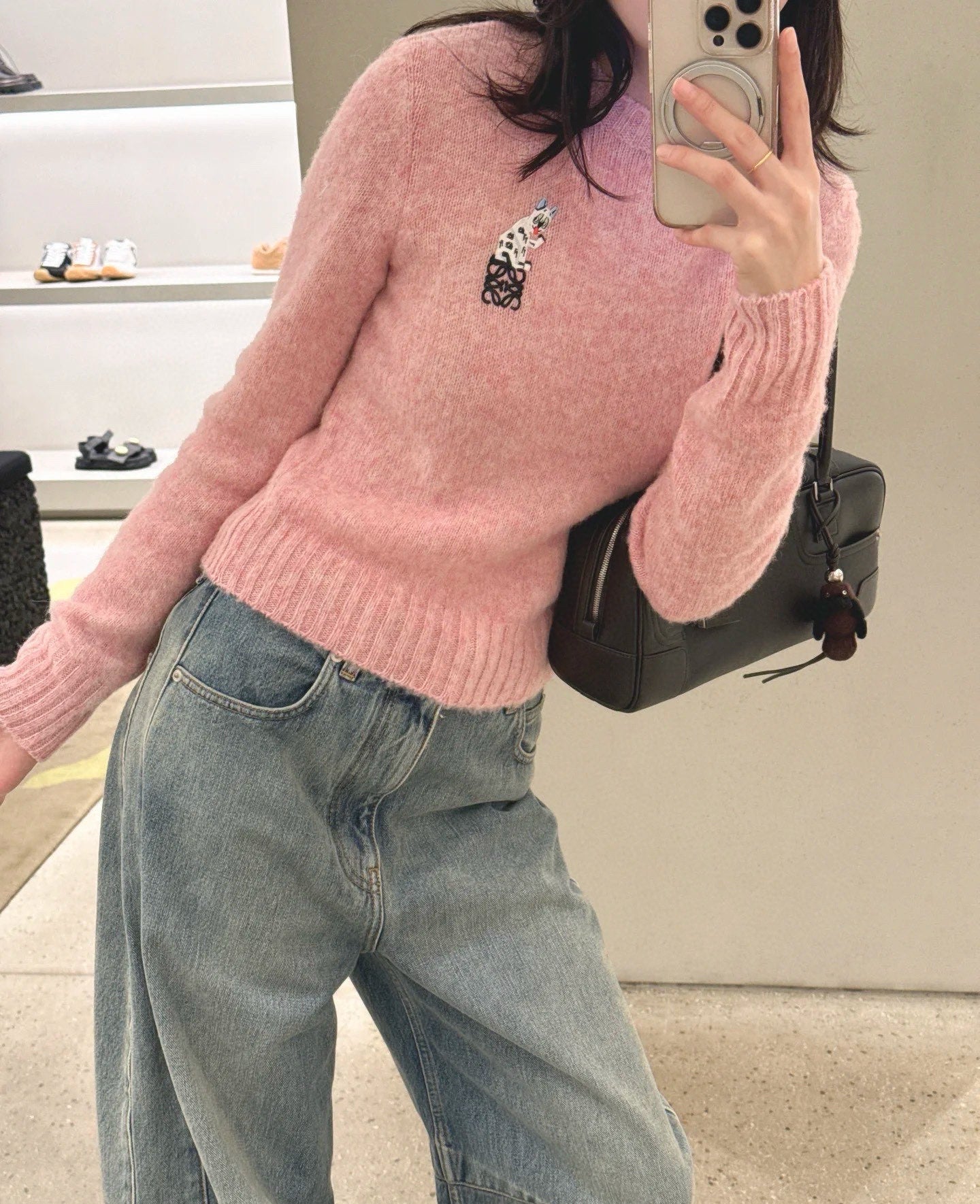 25FW  embroidery sweater
