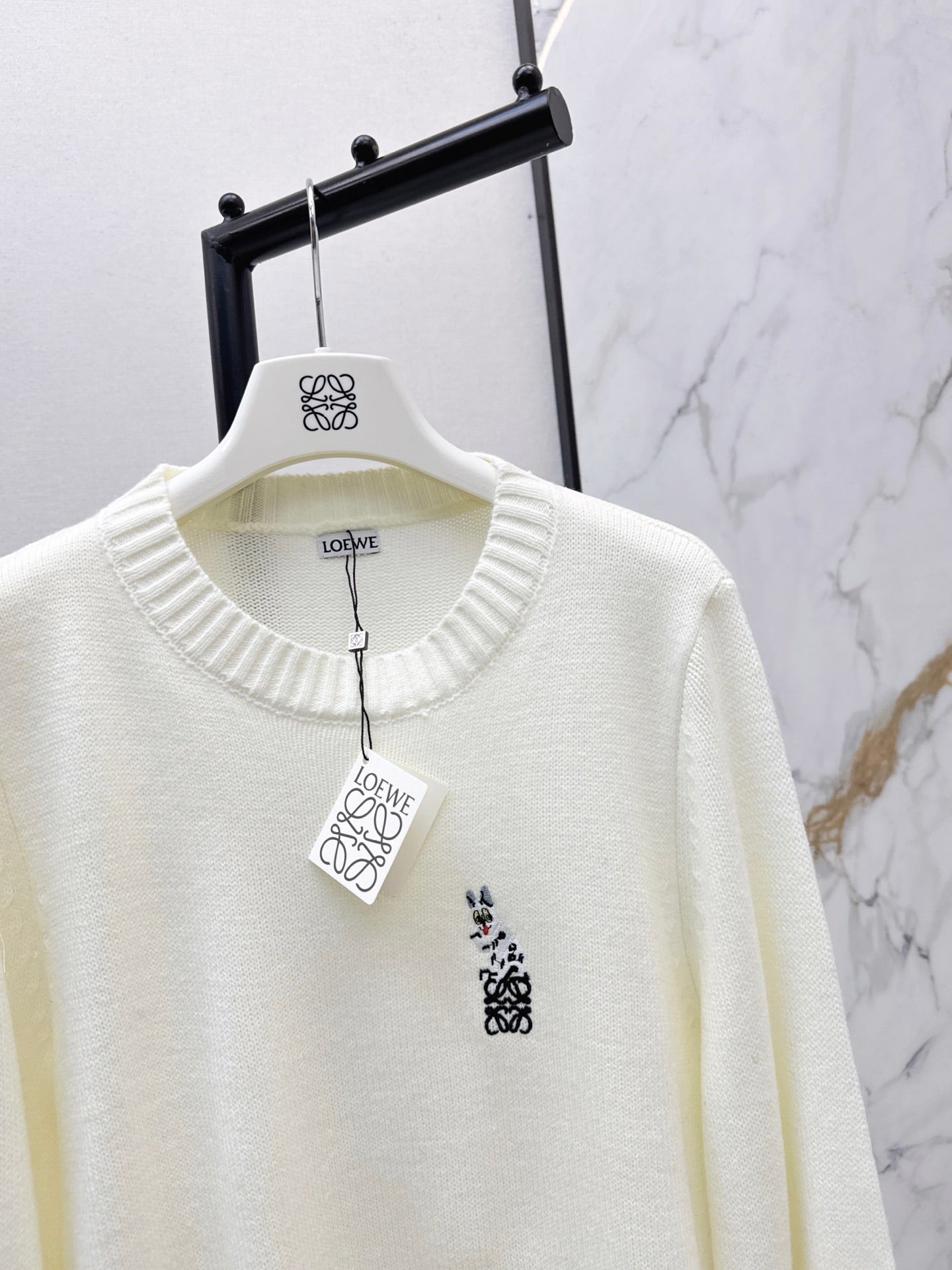 25FW  embroidery sweater