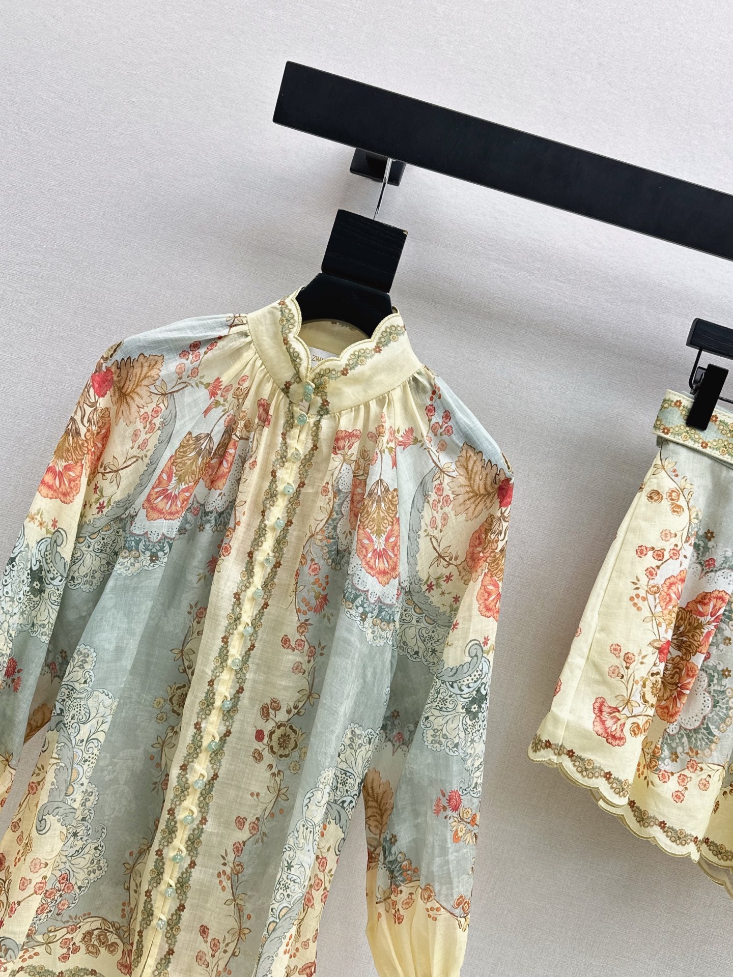 26SS Hemd mit Blumenmuster