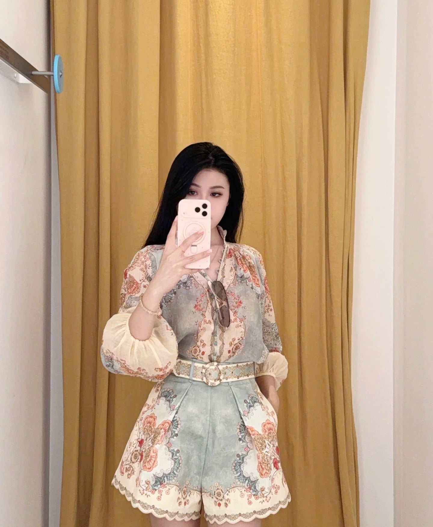 26SS  flower print belted short