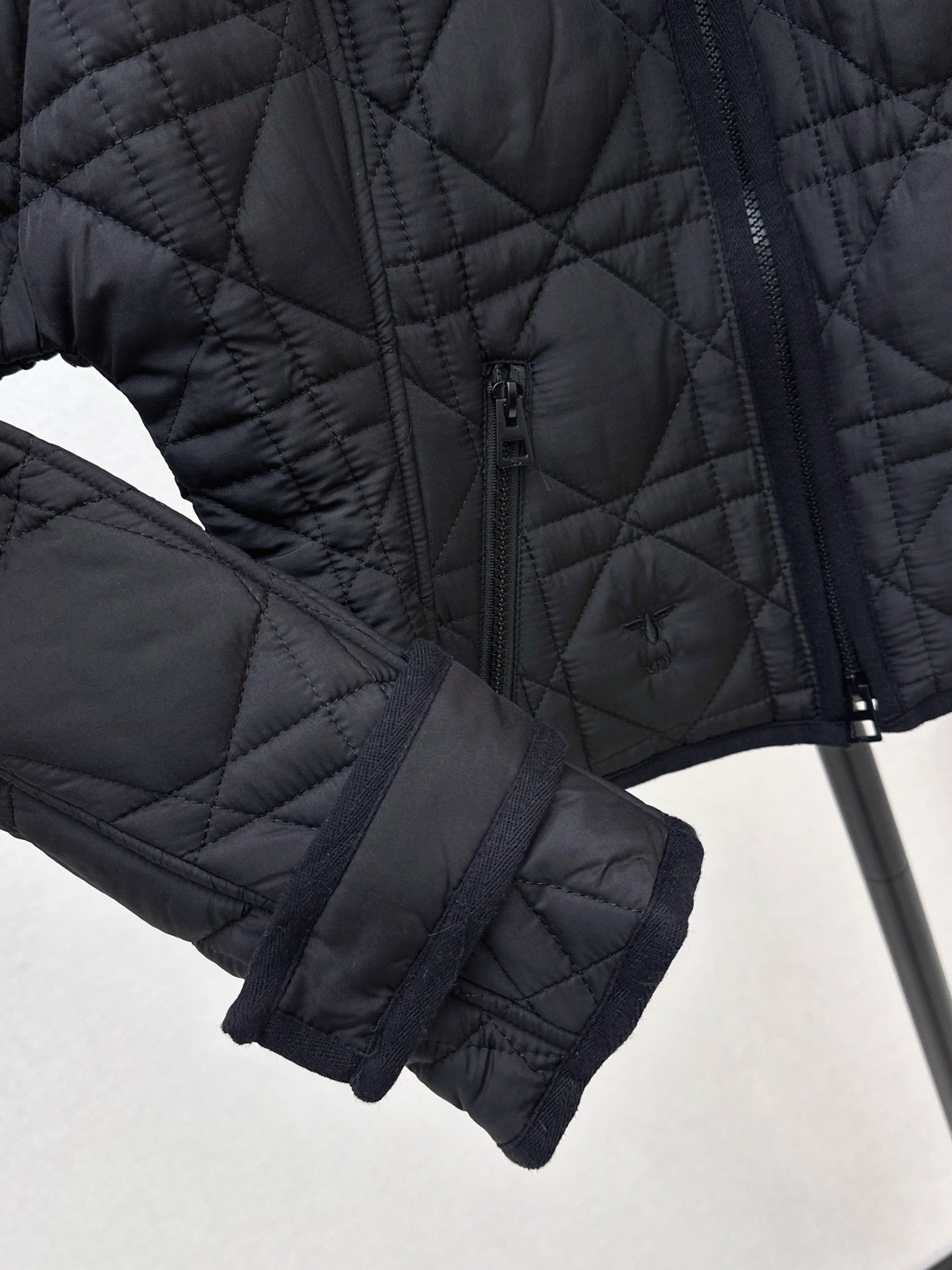Wattierte Jacke 25SS