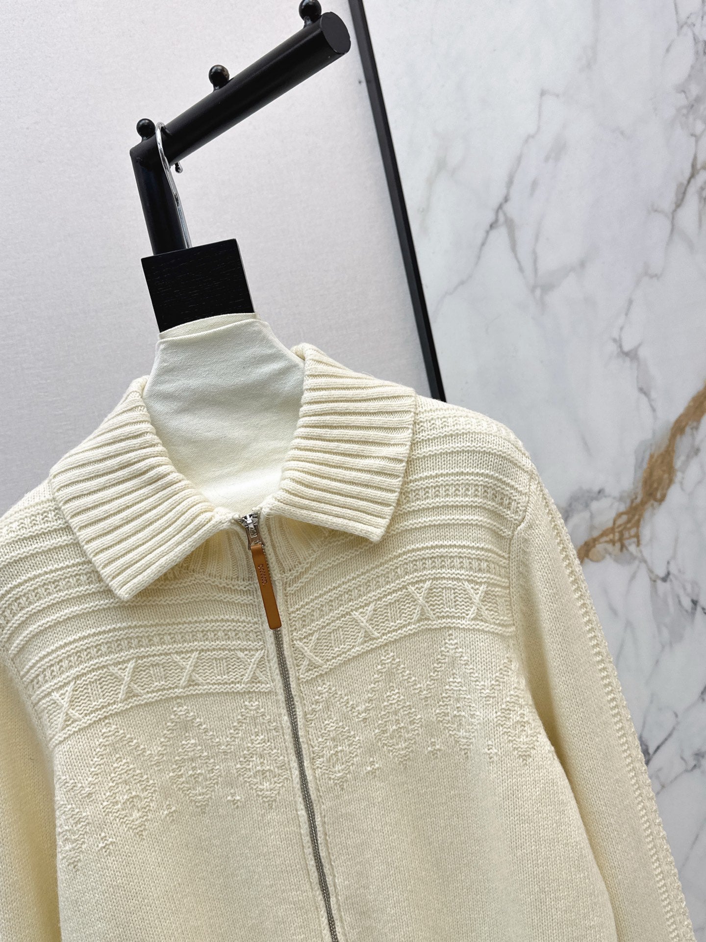 26SS  zipper sweater