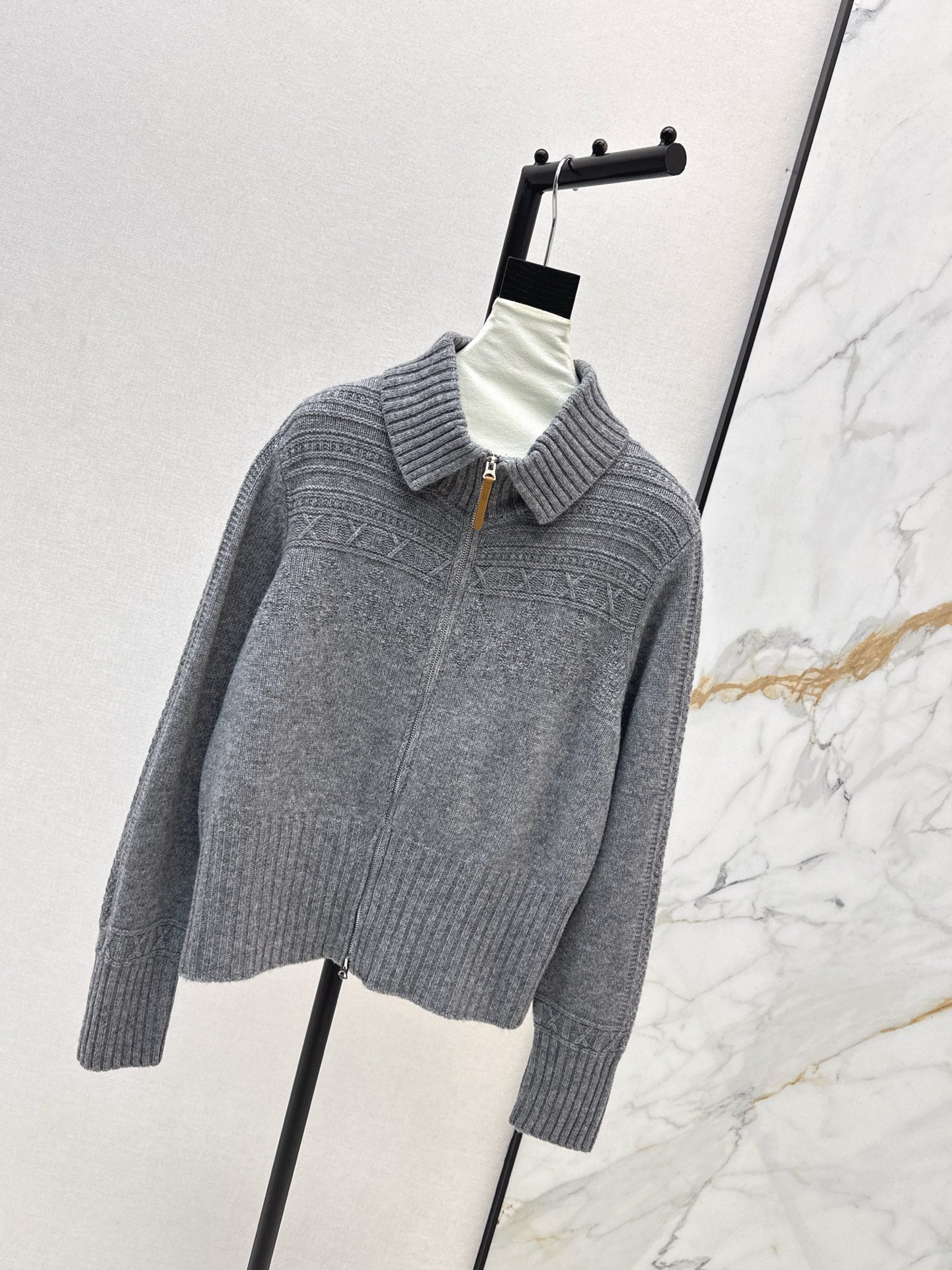 26SS  zipper sweater