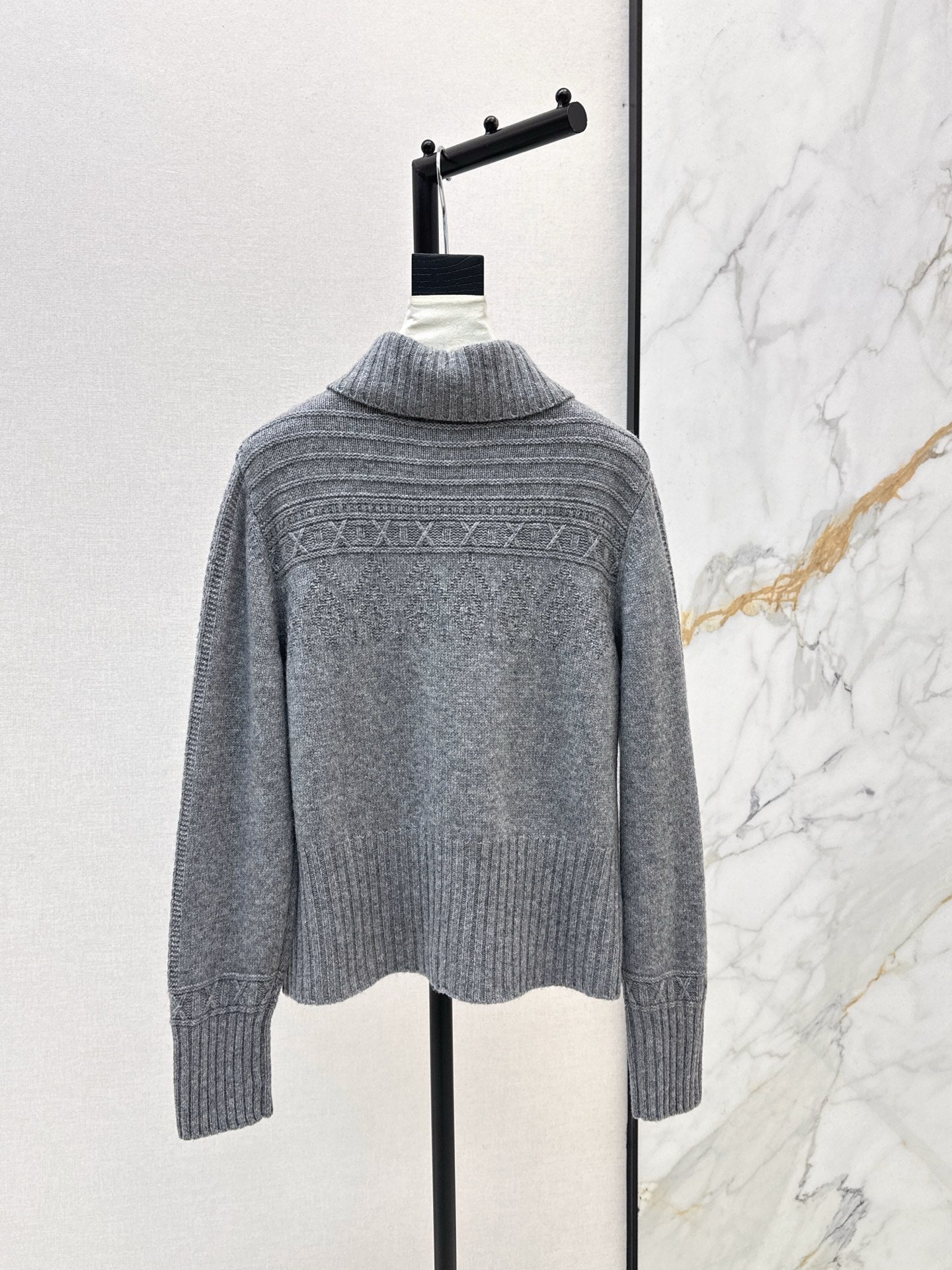 26SS  zipper sweater