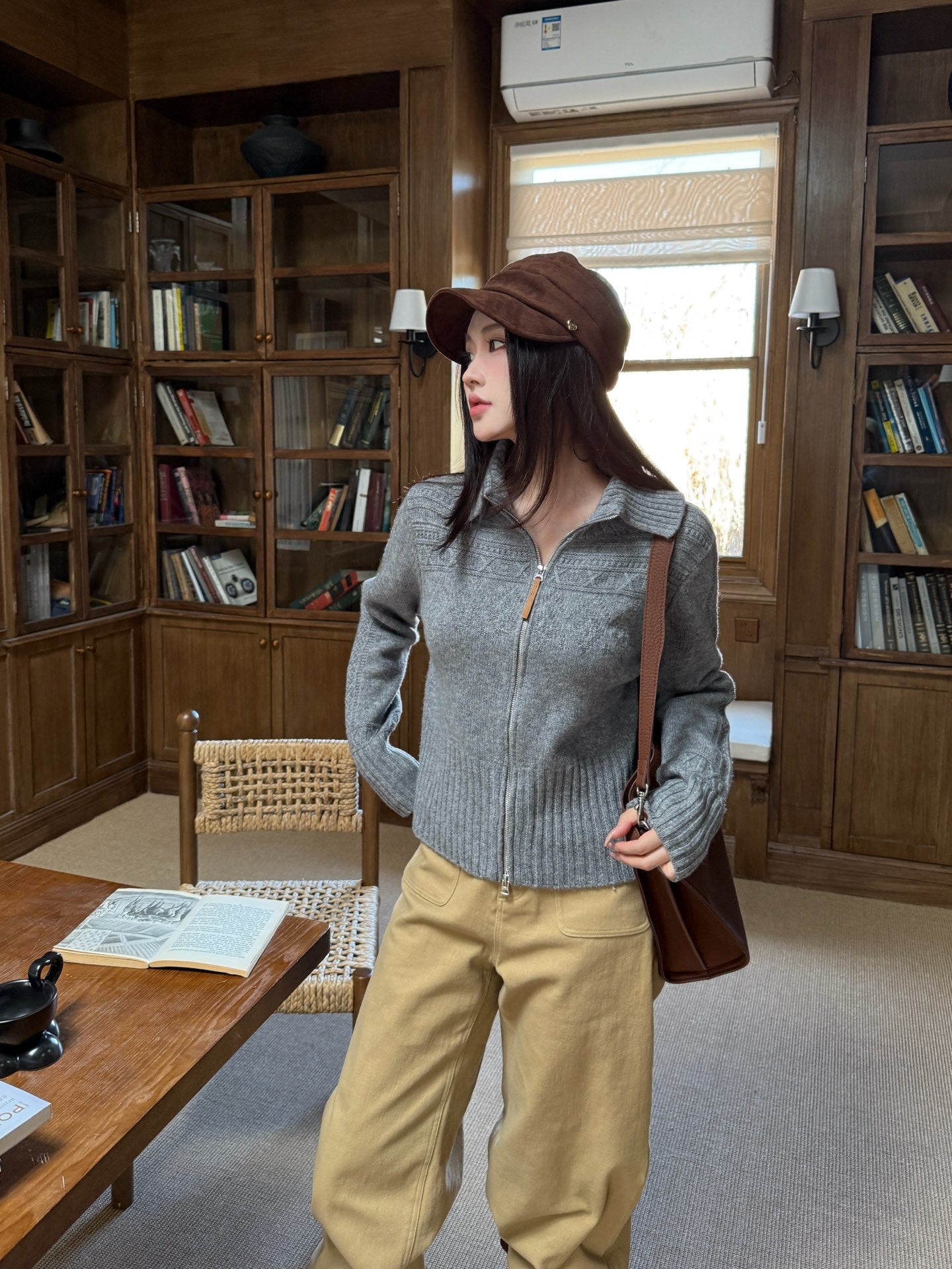 26SS  zipper sweater
