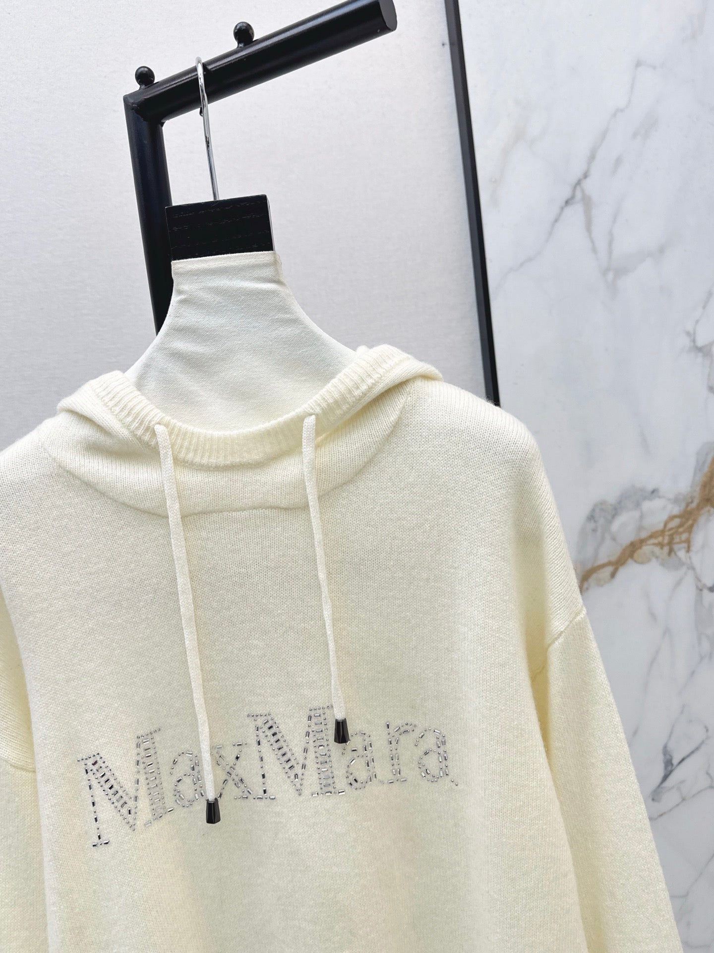 26SS Kapuzenpullover mit Strasssteinen