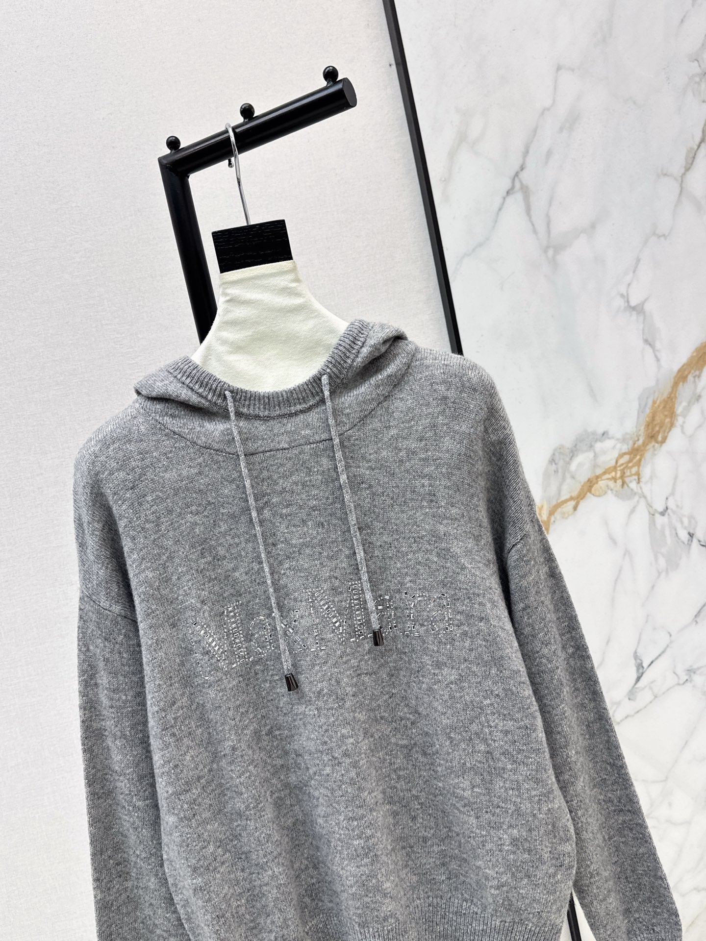 26SS Kapuzenpullover mit Strasssteinen