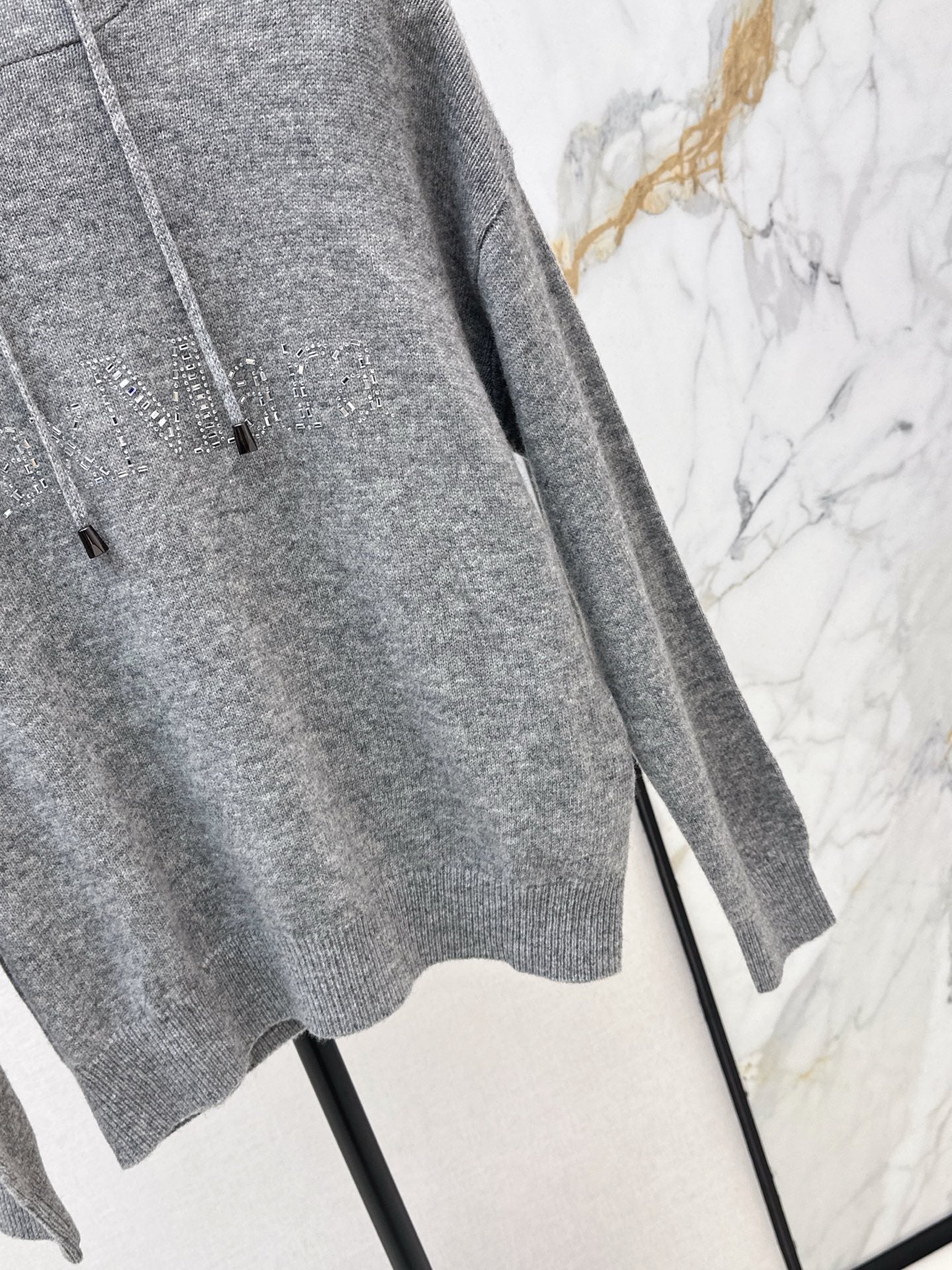 26SS Kapuzenpullover mit Strasssteinen