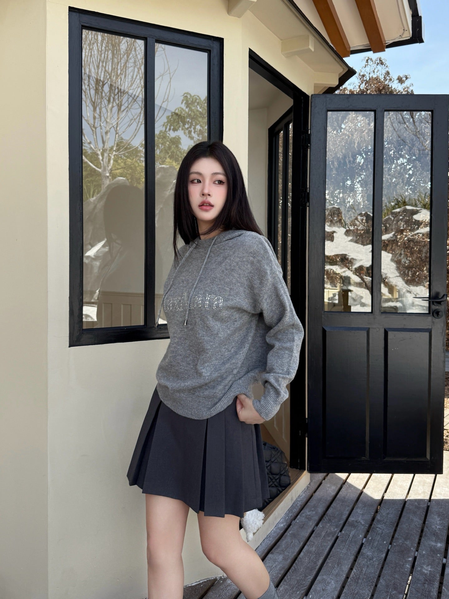 26SS Kapuzenpullover mit Strasssteinen