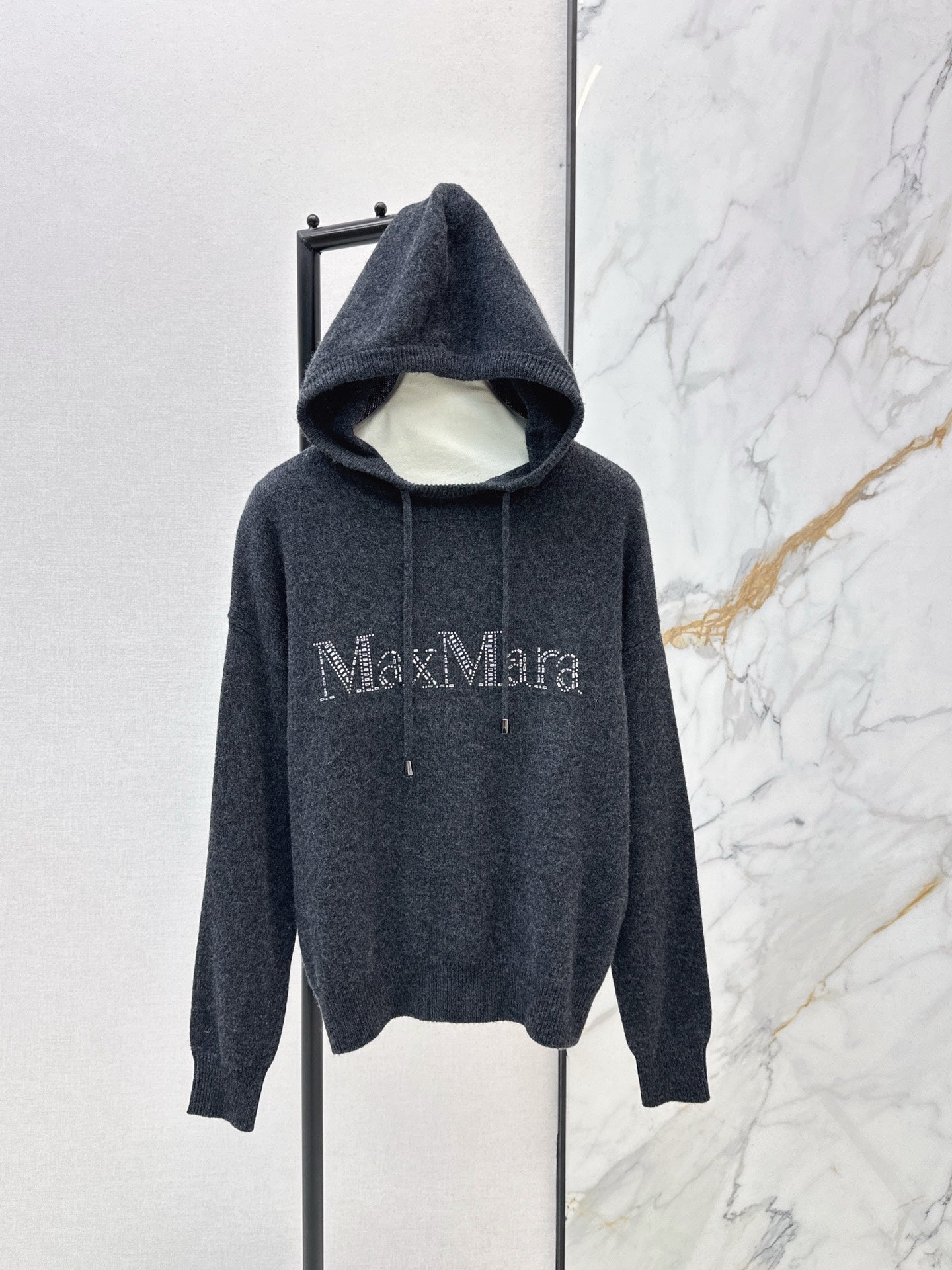 26SS Kapuzenpullover mit Strasssteinen