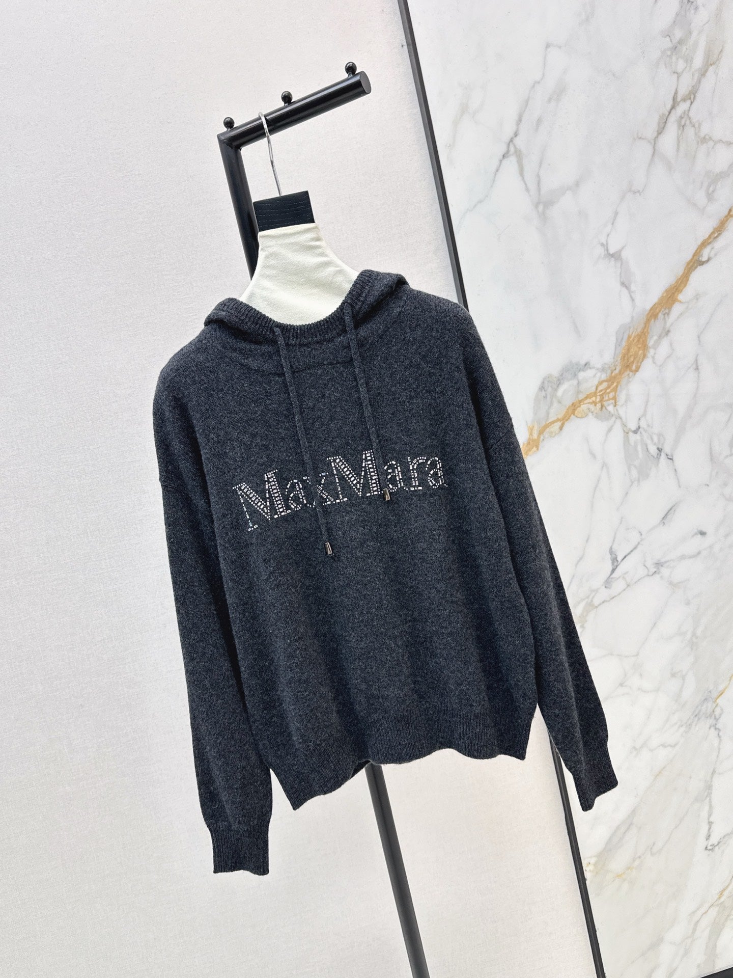 26SS Kapuzenpullover mit Strasssteinen