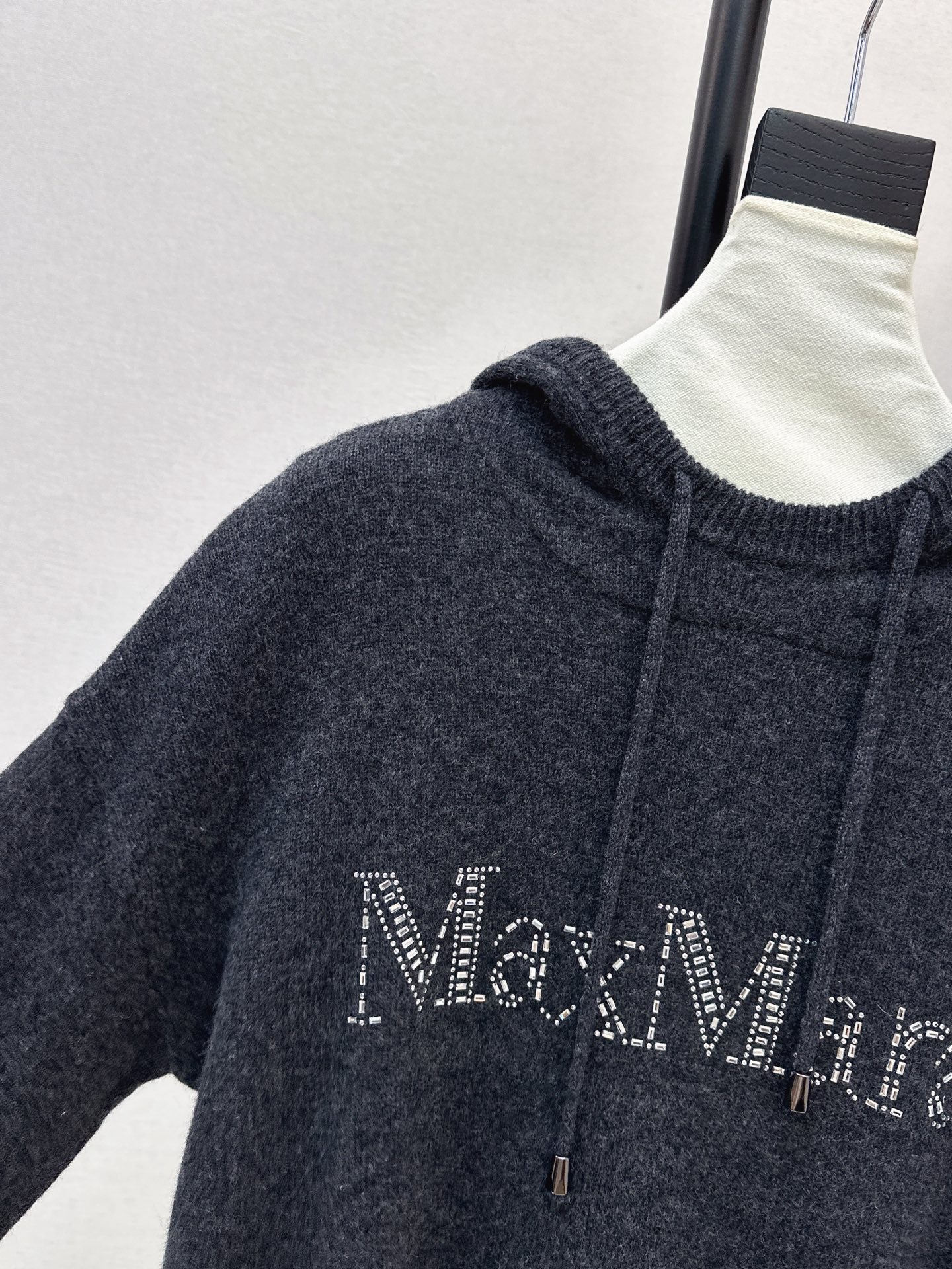26SS Kapuzenpullover mit Strasssteinen