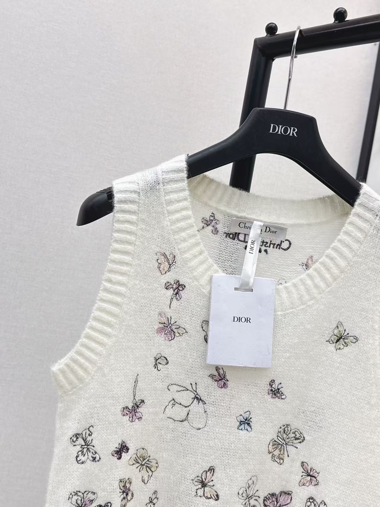 26SS  embroidery knit vest