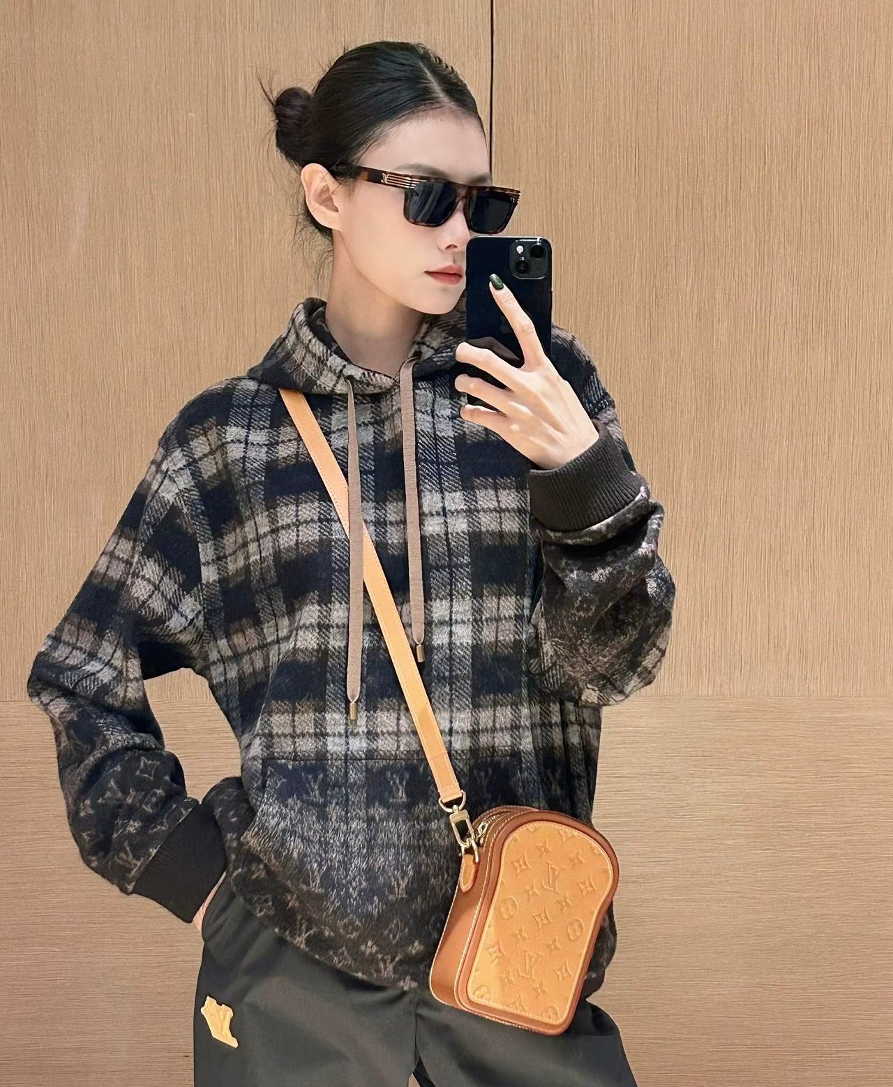 26SS hooded check sweater
