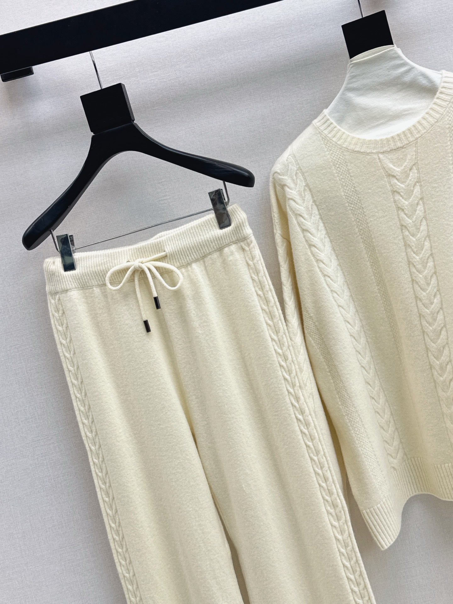 26SS wool pullover sweater+wide-leg pant outfit set