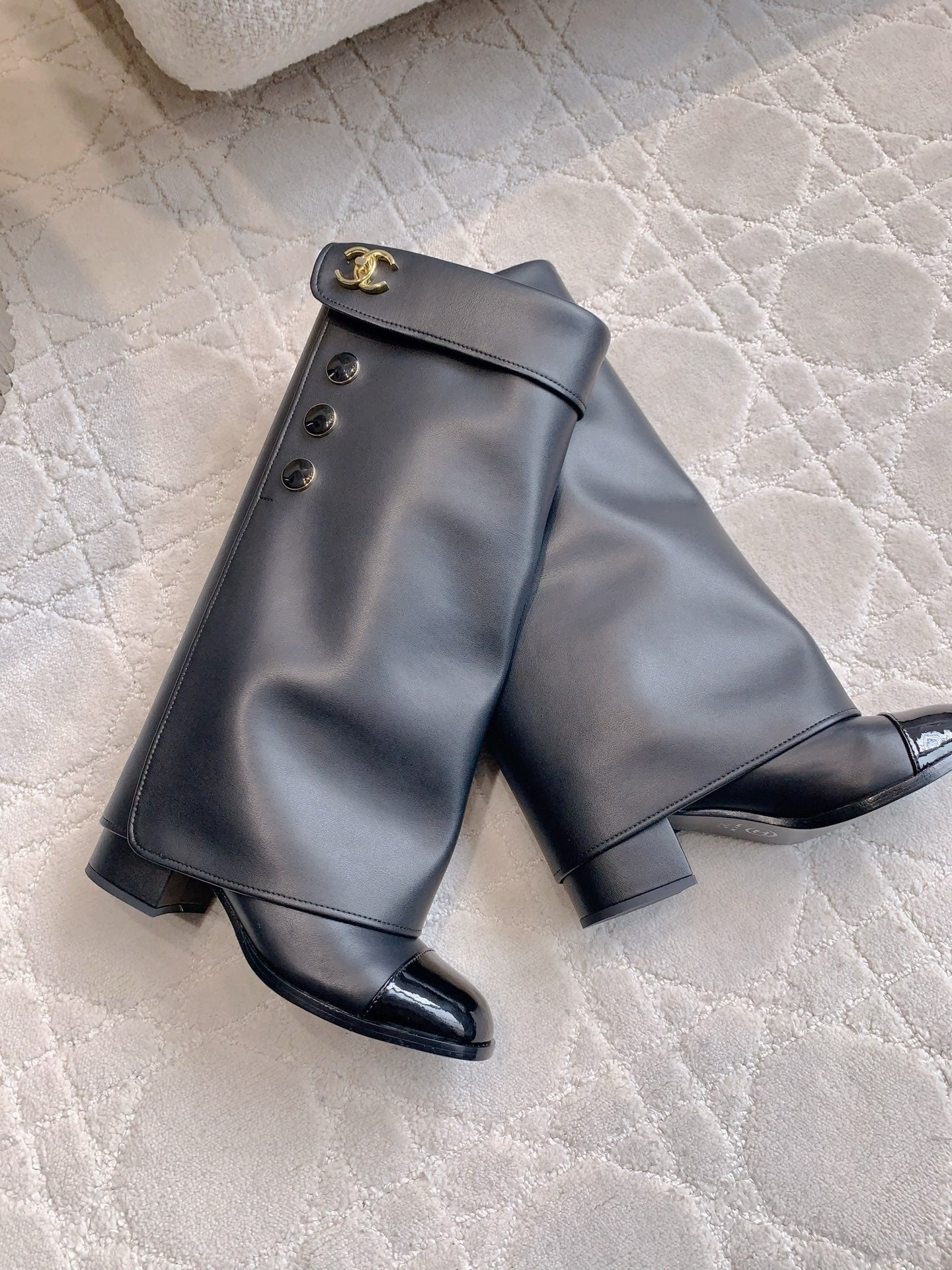25FW  cuff boots