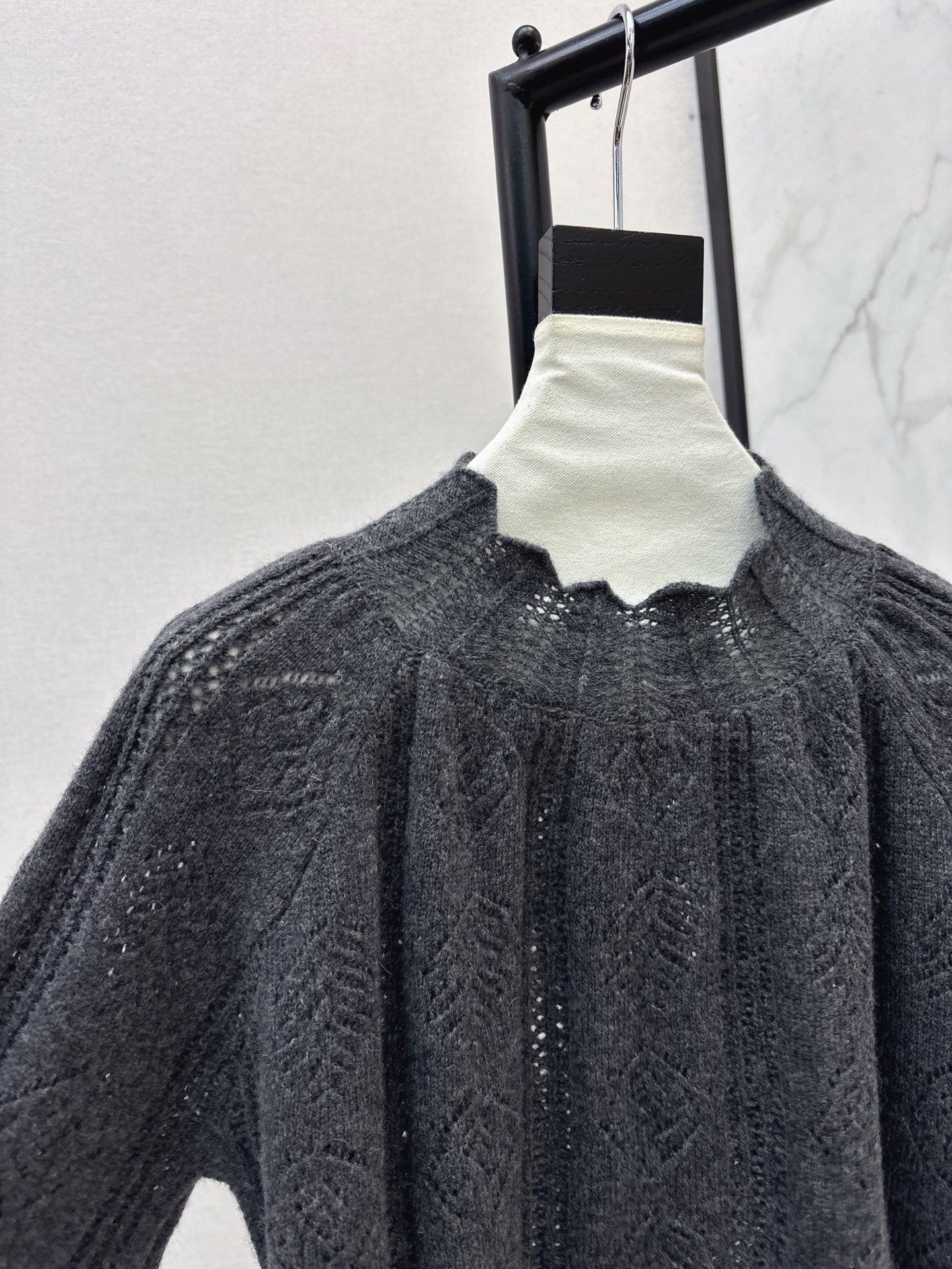 26SS Kordelzug-Pullover
