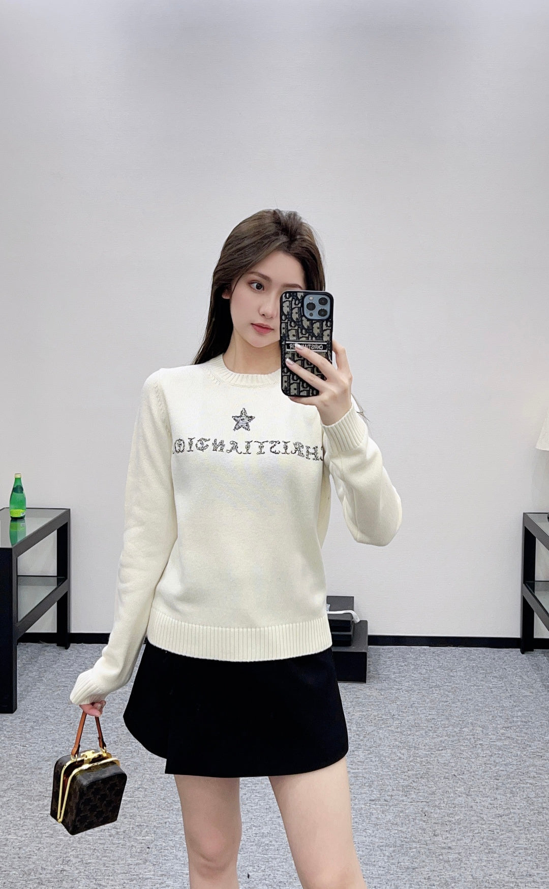25FW embroidery sweater