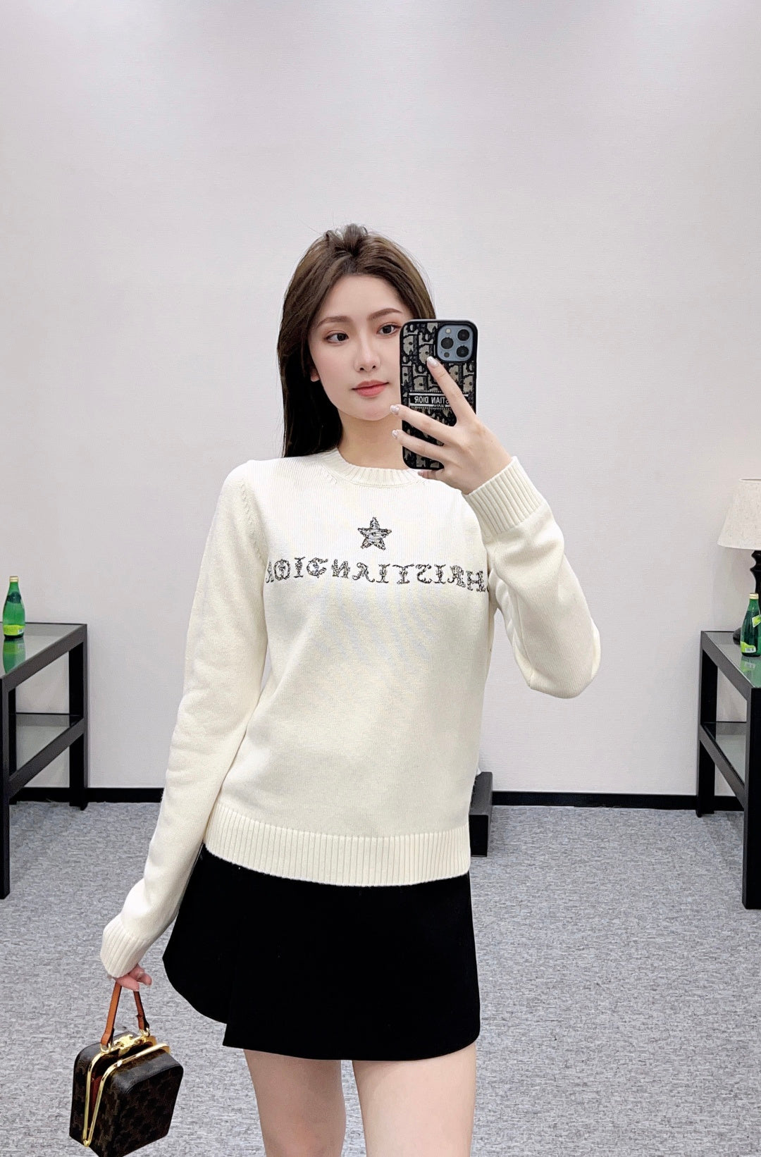25FW embroidery sweater