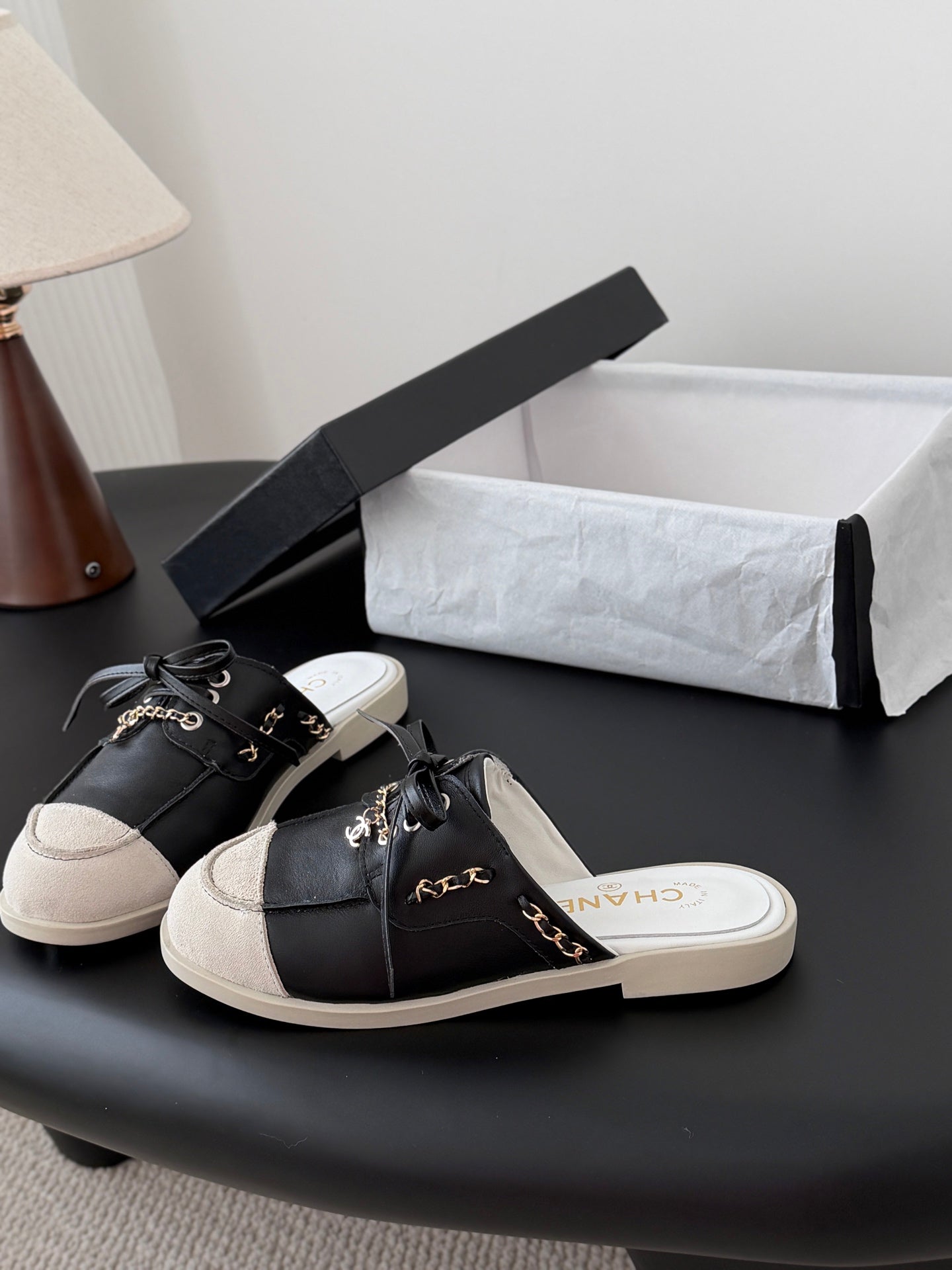 26SS NEUE Slip-on-Schuhe