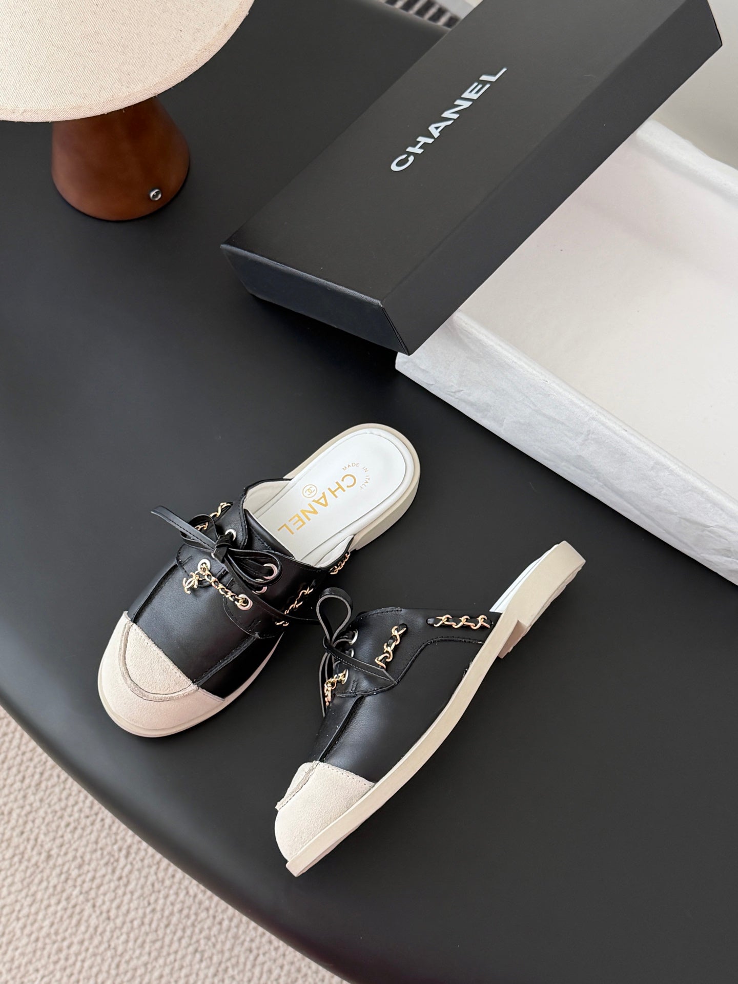 26SS NEUE Slip-on-Schuhe