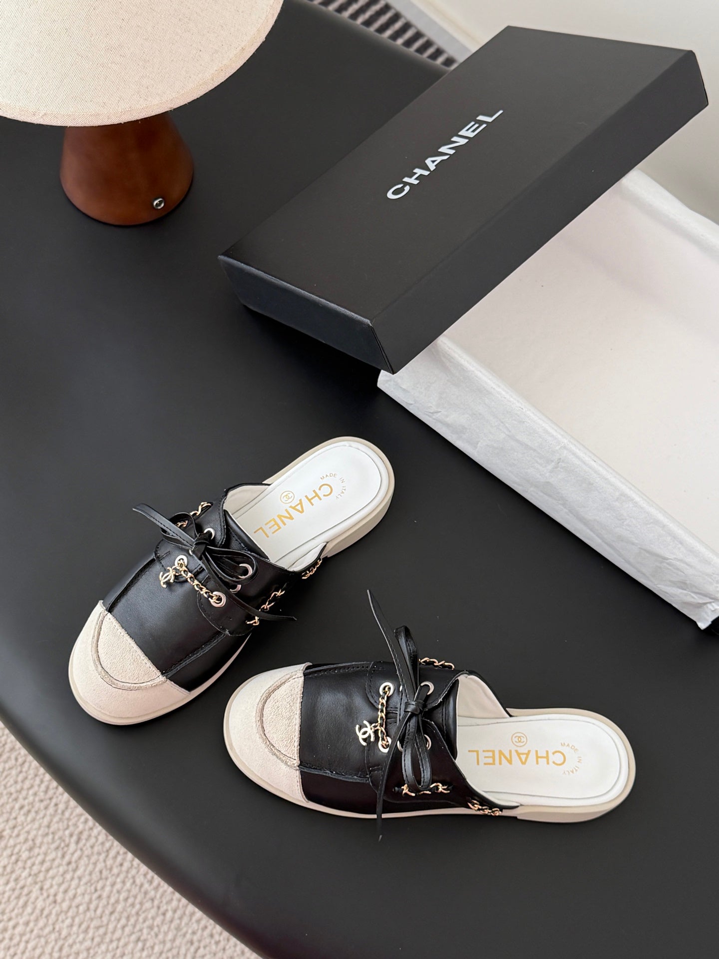 26SS NEUE Slip-on-Schuhe