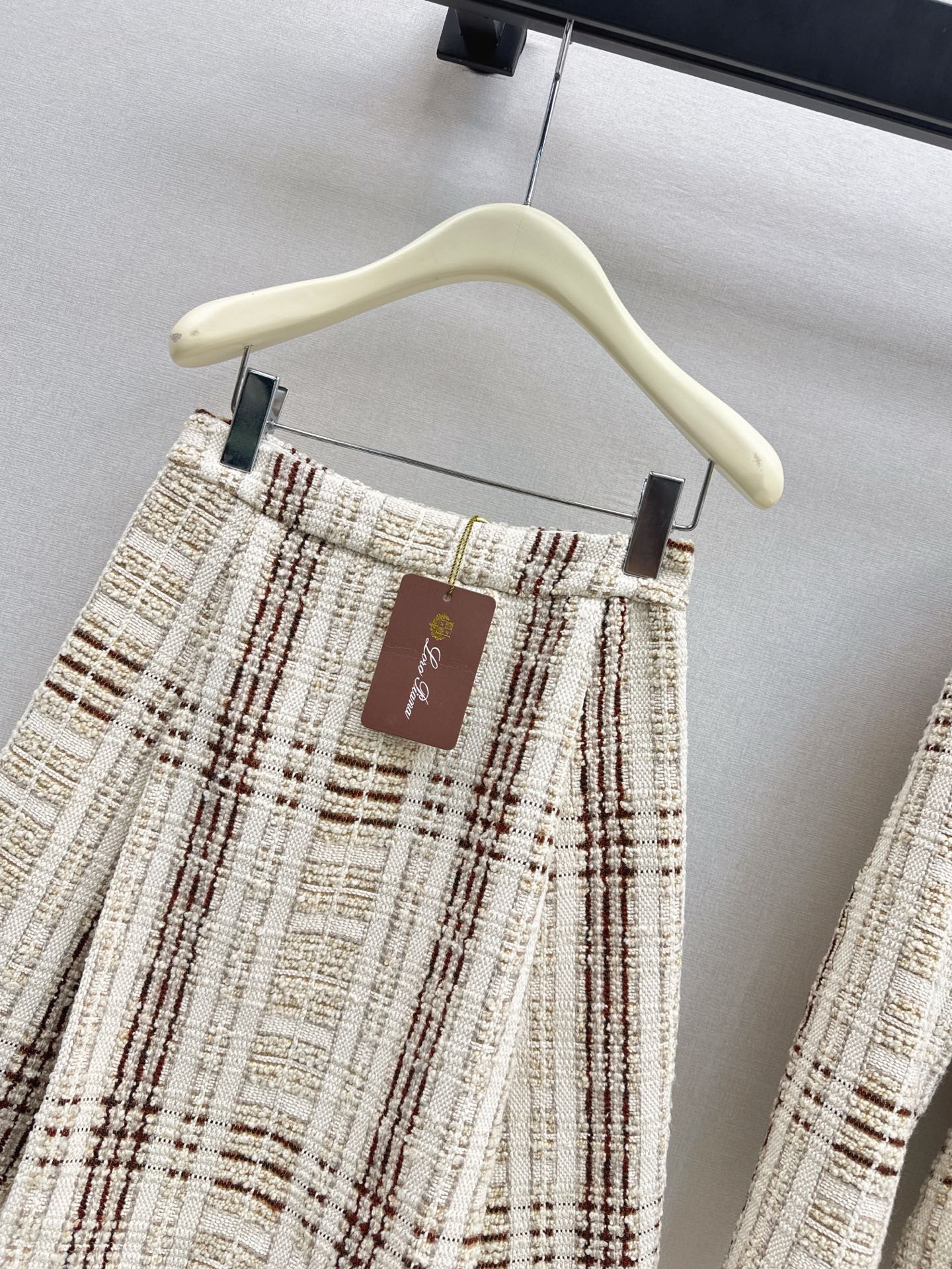 25FW check tweed skirt