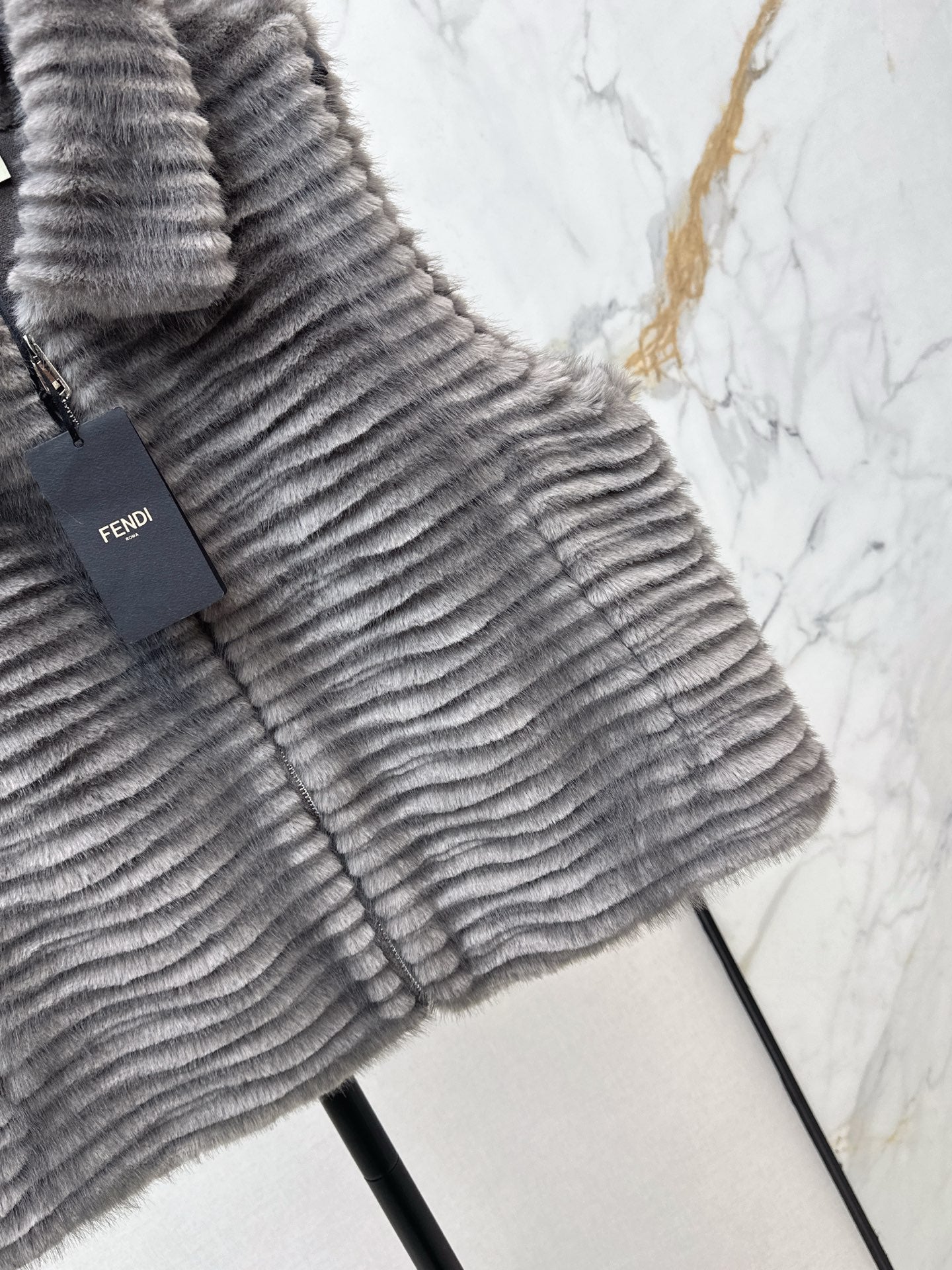 25FW  fur vest jacket