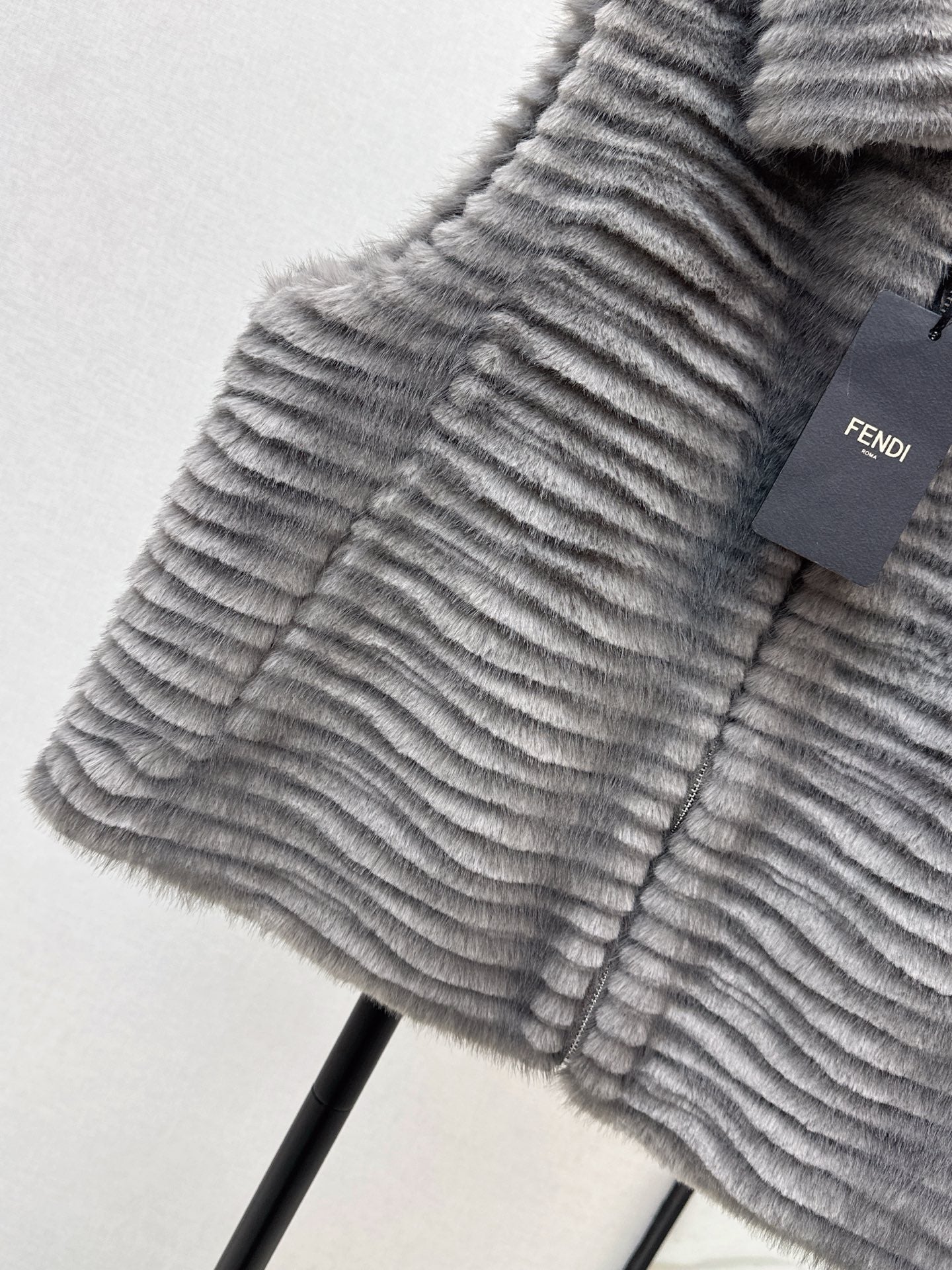 25FW  fur vest jacket