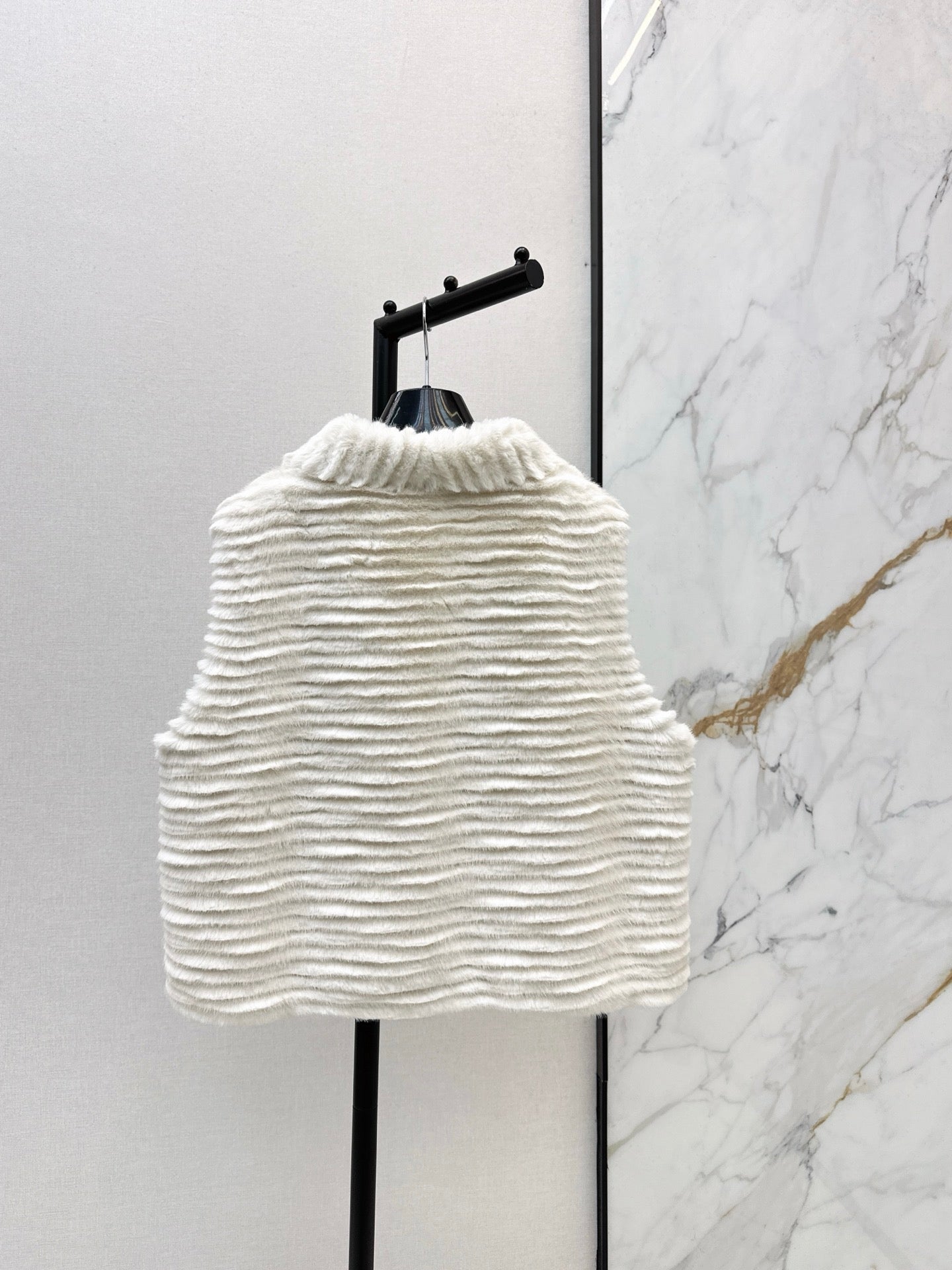 25FW  fur vest jacket