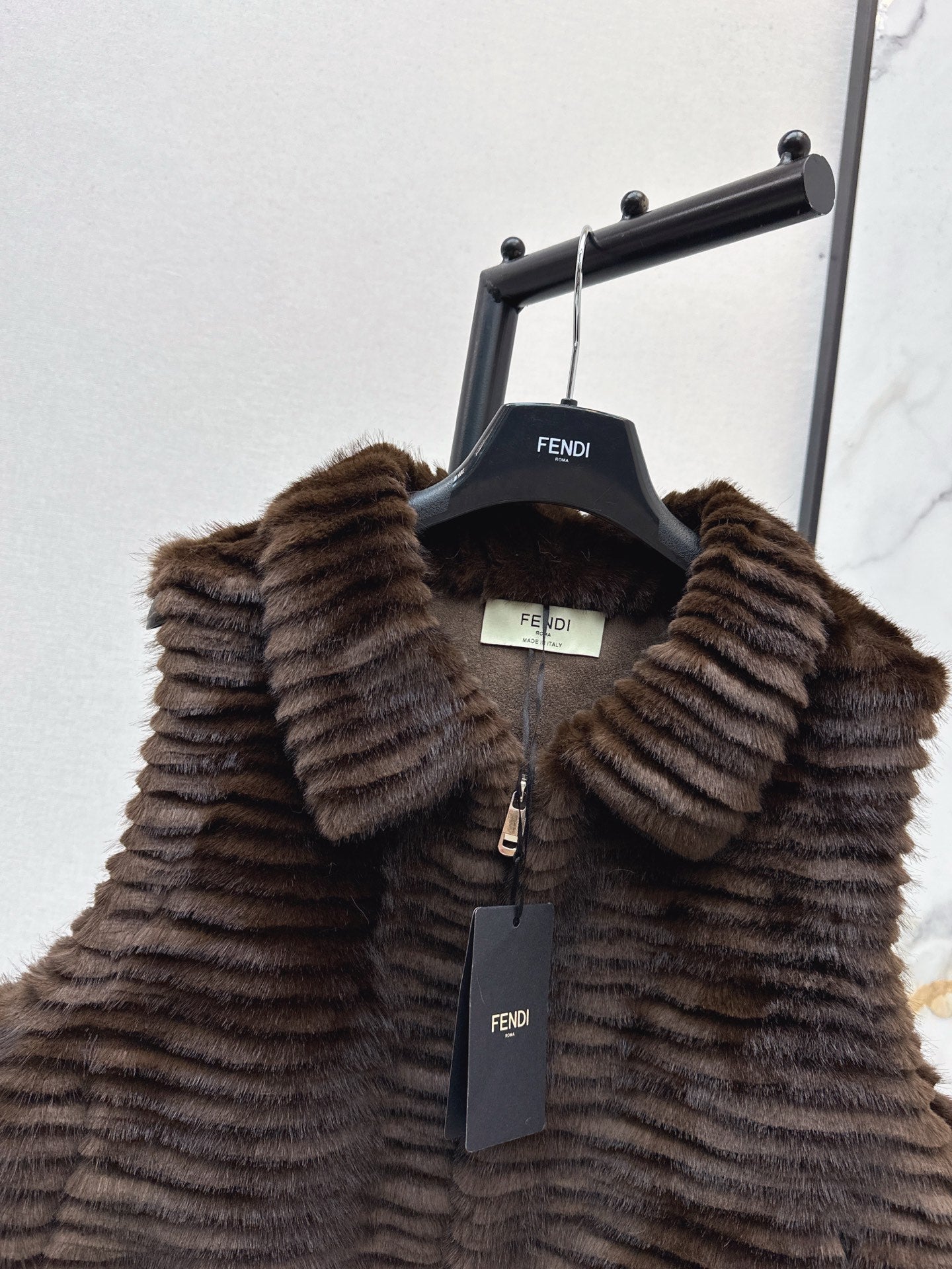25FW  fur vest jacket