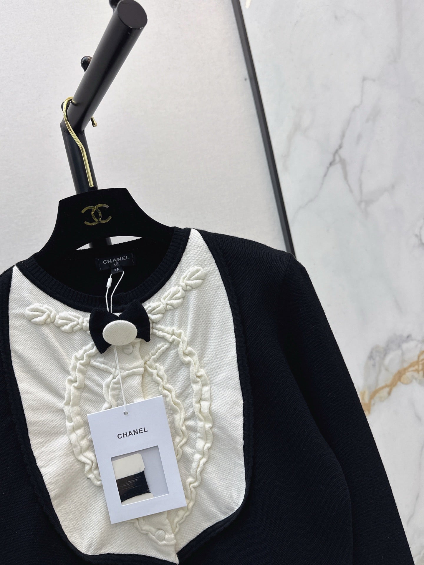 26SS contract sweater