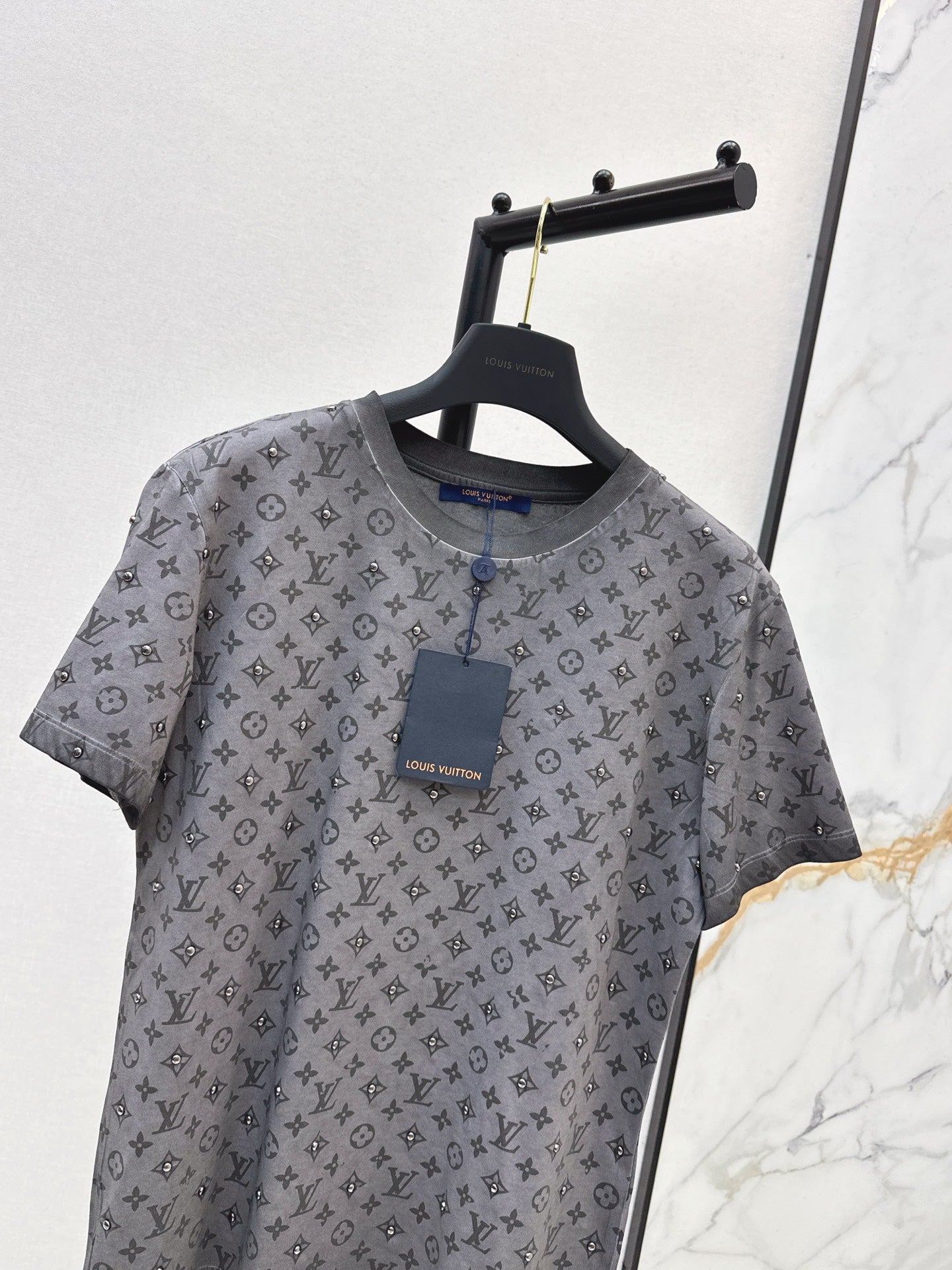 26SS NEUES T-Shirt mit klassischem Logo-Muster