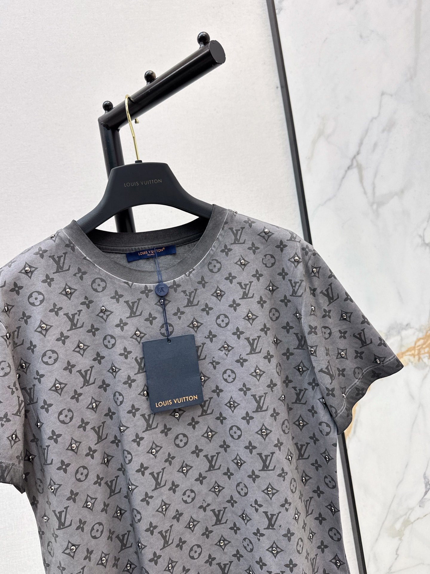 26SS NEUES T-Shirt mit klassischem Logo-Muster