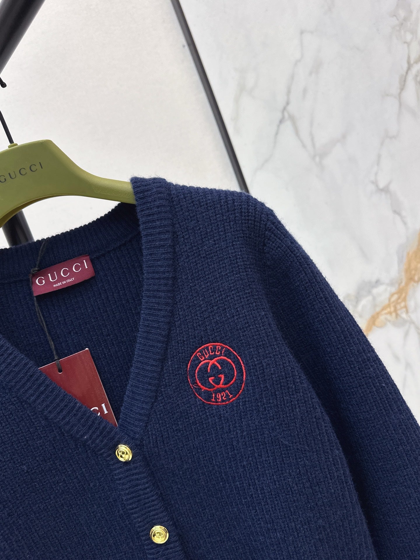 26SS NEU Klassischer Logo-Muster V-Ausschnitt Cardigan