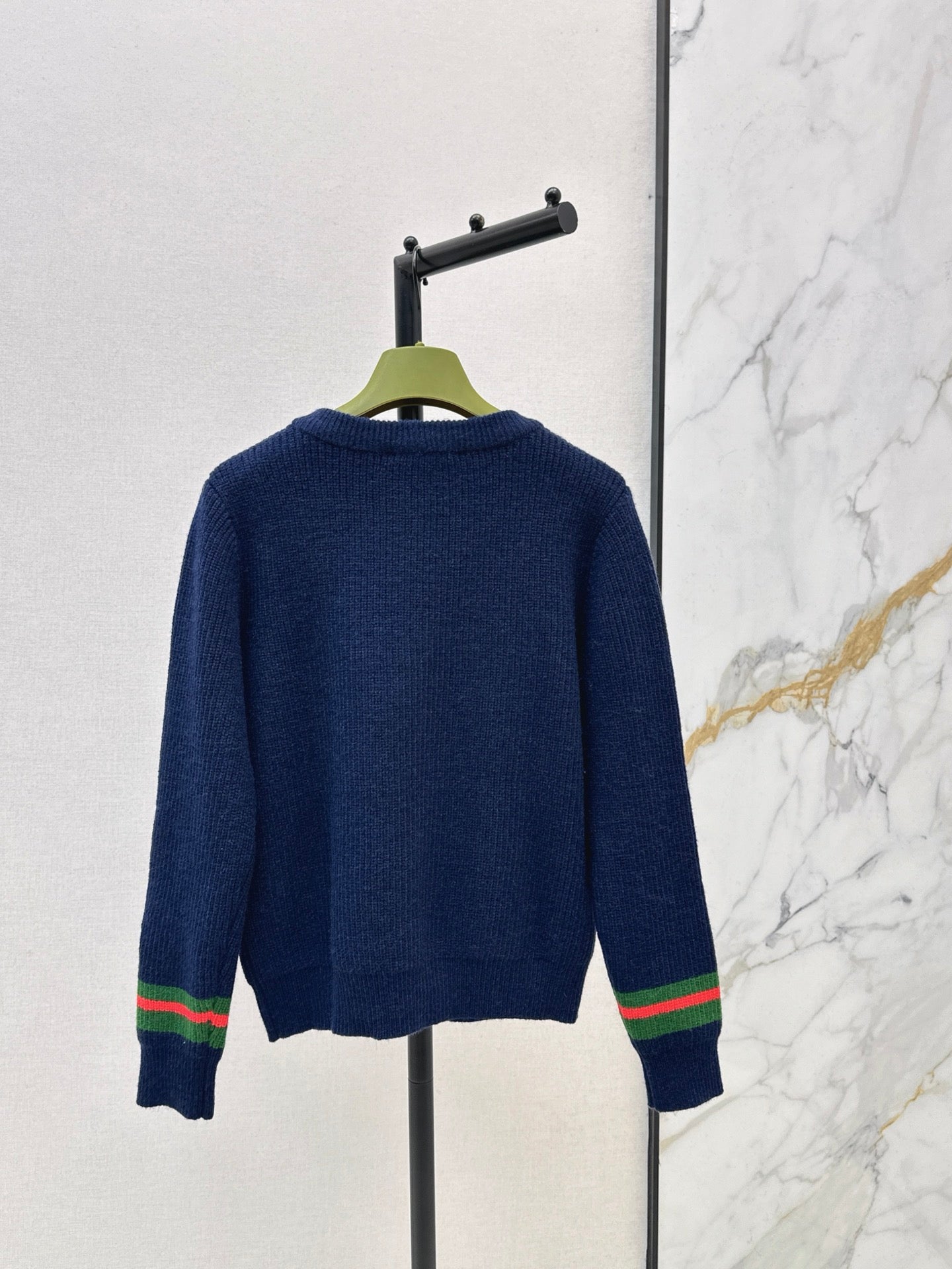26SS NEU Klassischer Logo-Muster V-Ausschnitt Cardigan