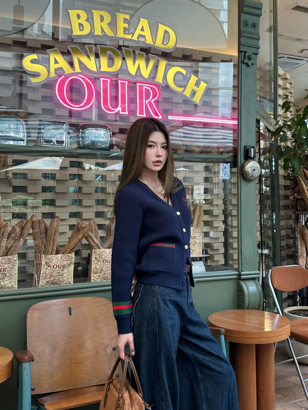 26SS NEU Klassischer Logo-Muster V-Ausschnitt Cardigan