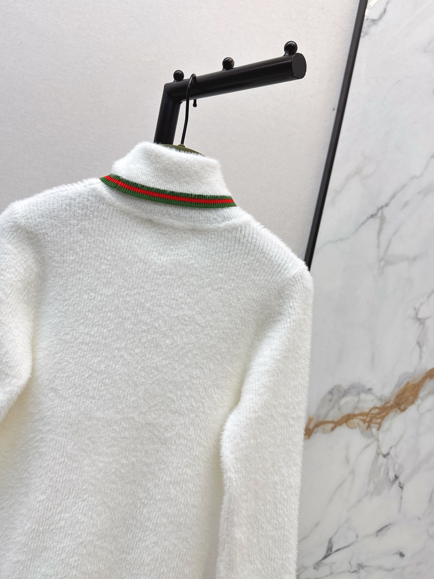 26SS NEUE hochgeschlossene Strickware
