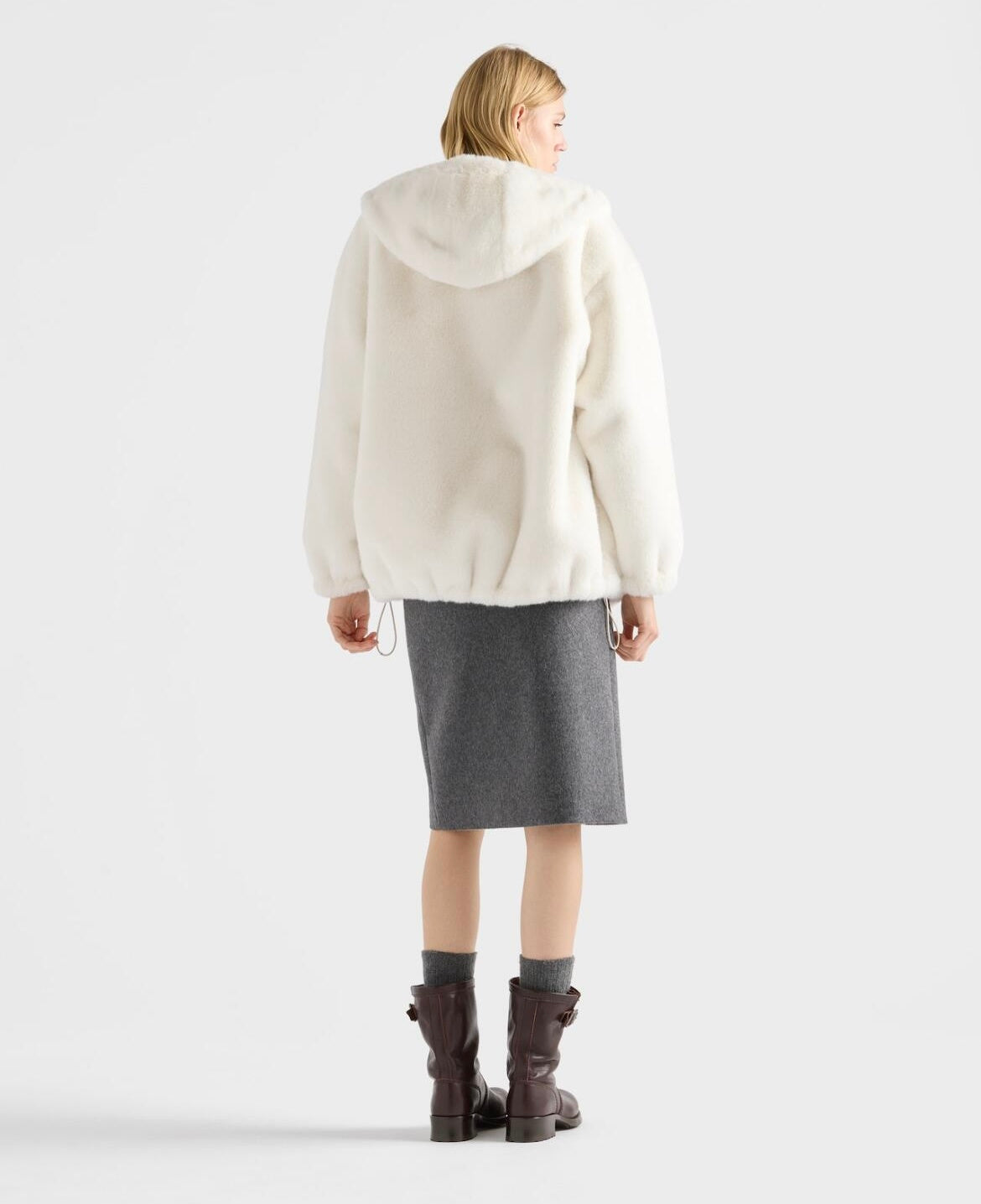 26SS NEUE Wende-Pelzmäntel