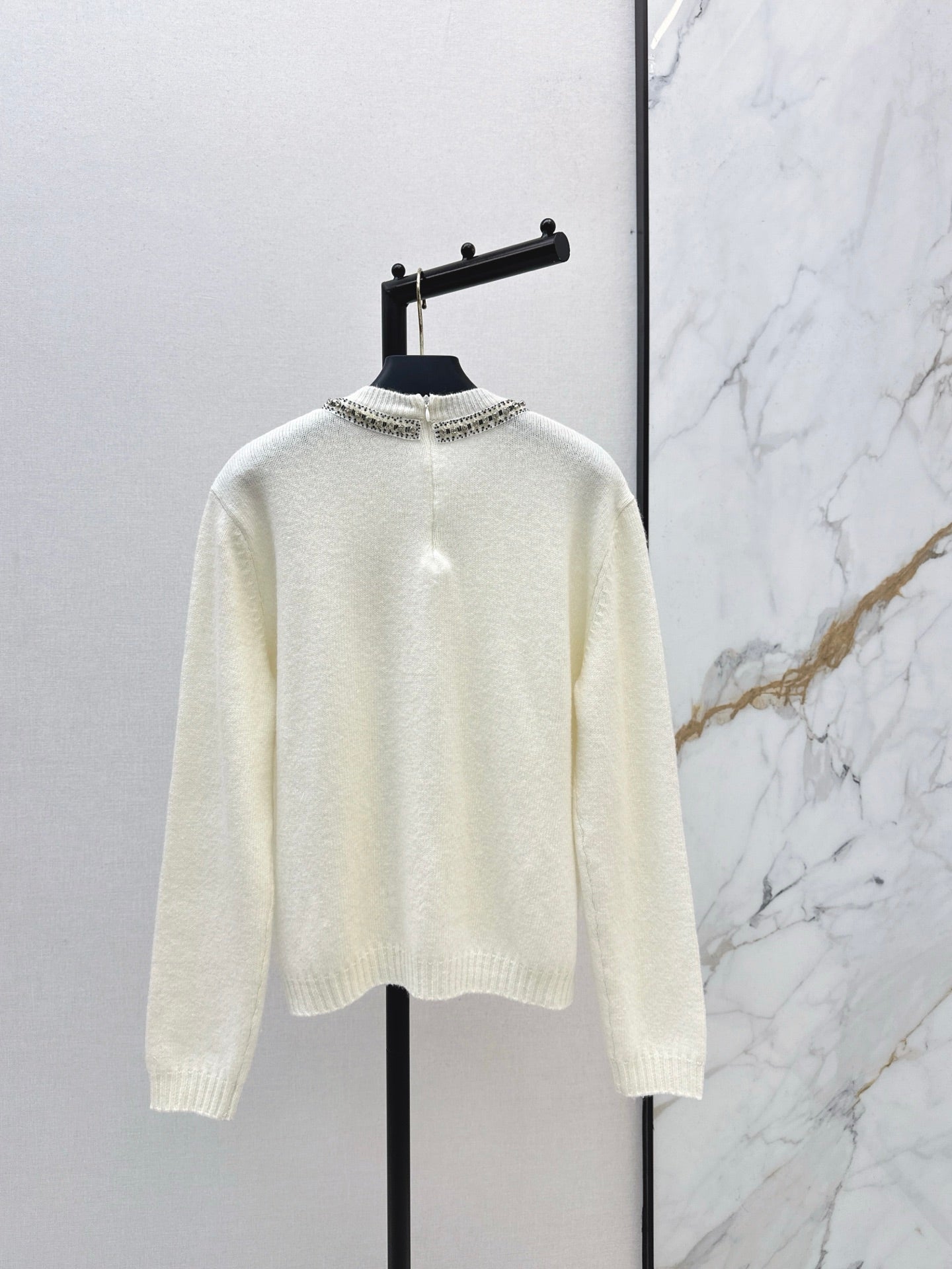 26SS NEW first bow rhinestone decorated cashmere sweater