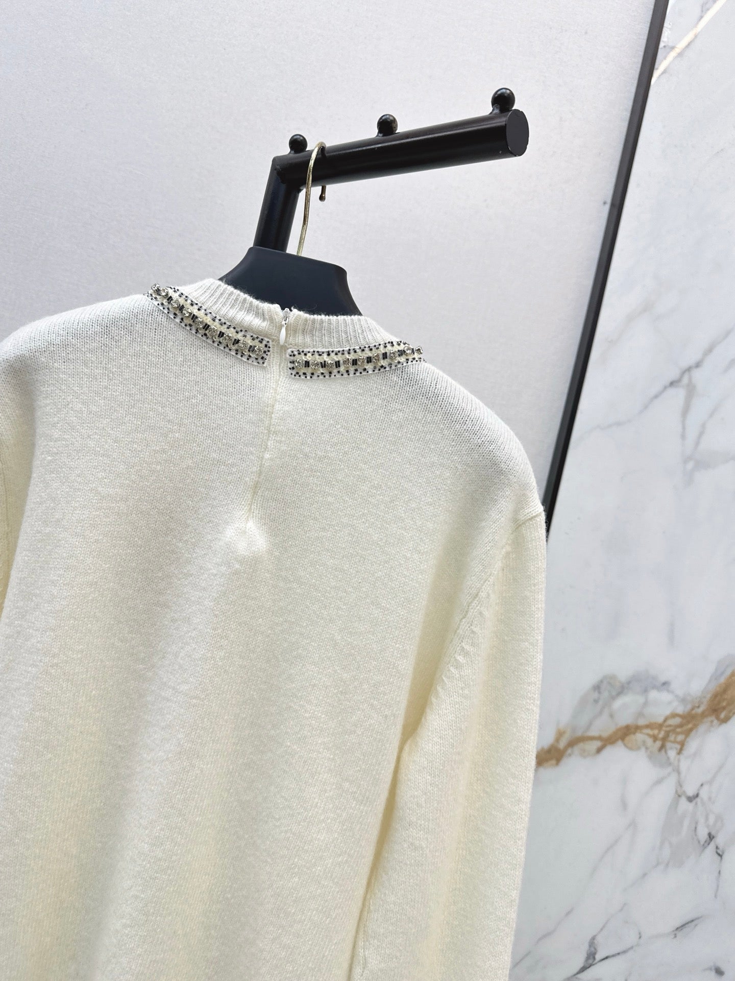 26SS NEW first bow rhinestone decorated cashmere sweater