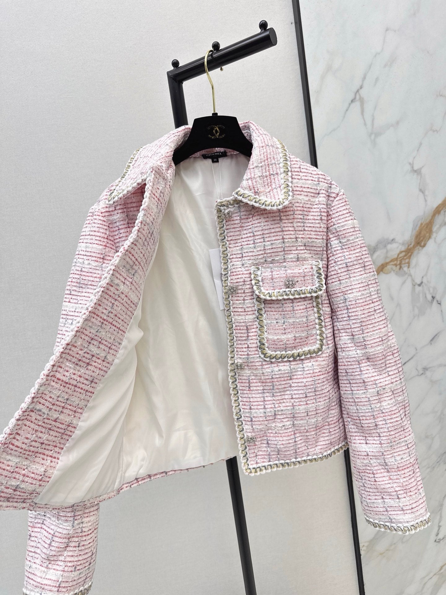 26SS NEUE Tweed-Daunenjacke