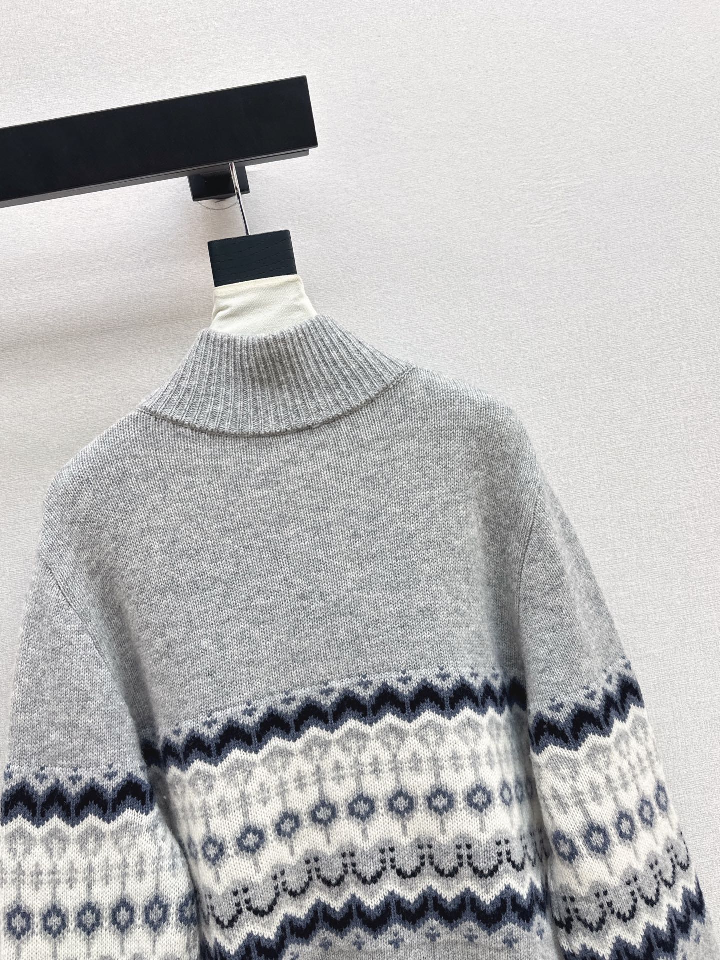 26SS NEUER Fair Isle Jacquard Cardigan