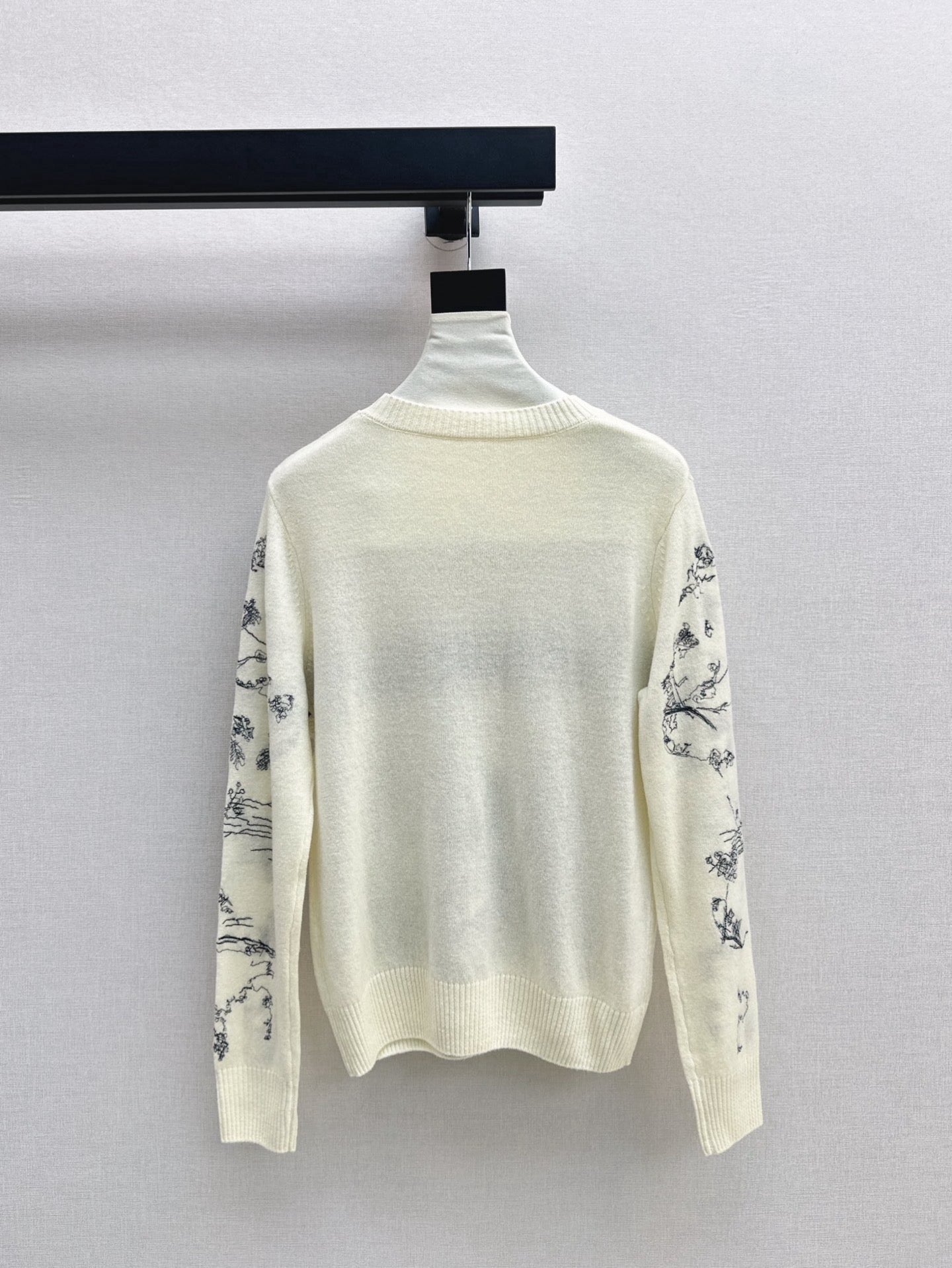 26SS NEW embroidery sweater