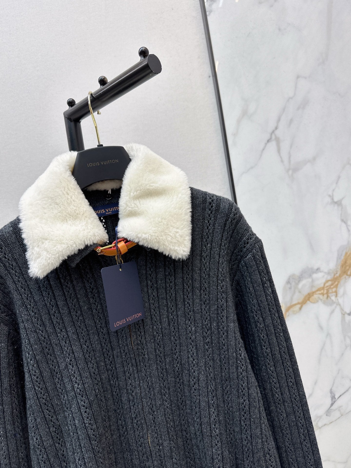 26SS NEUER Strickcardigan