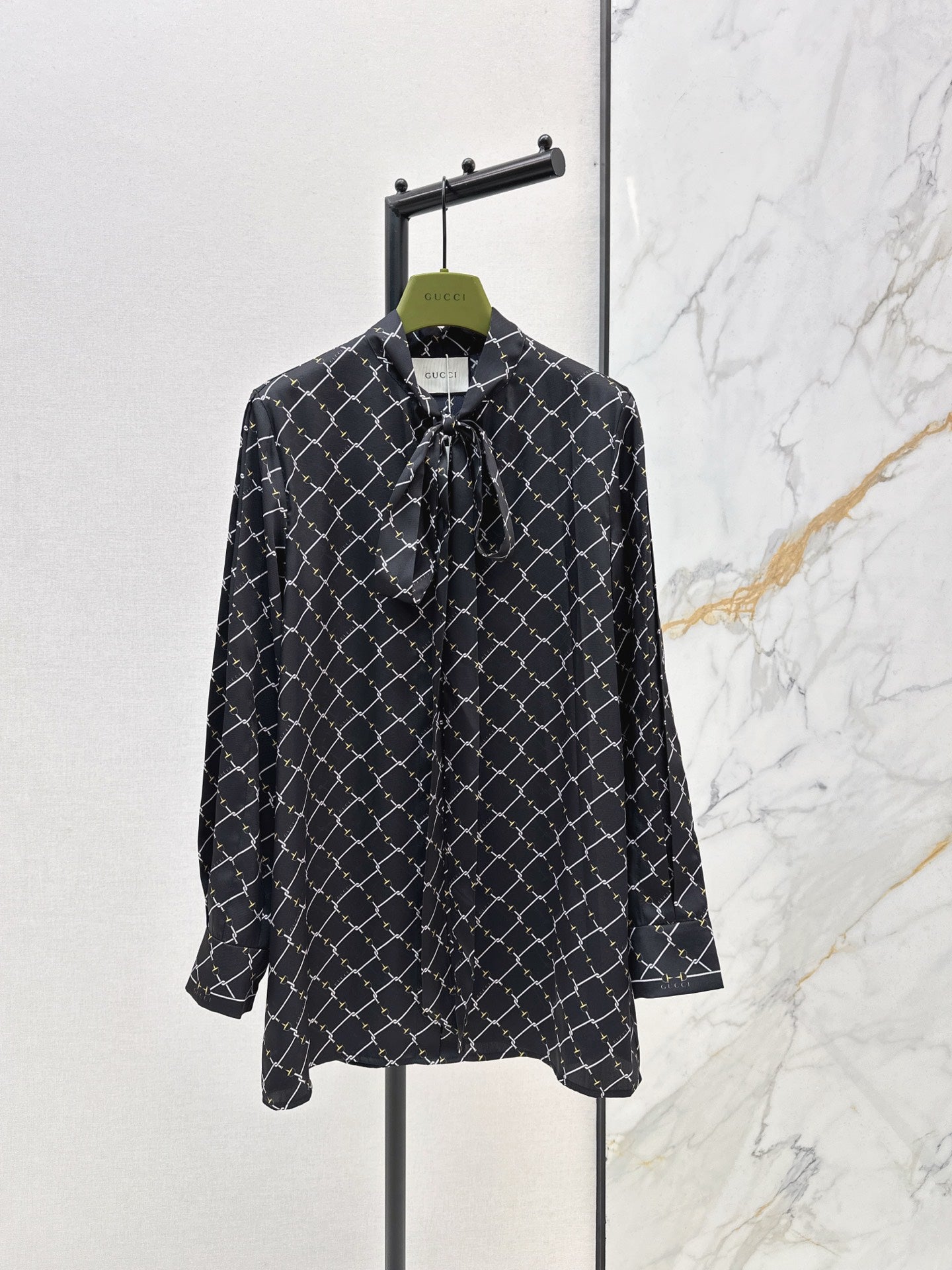 26SS NEUE Schleifenbluse
